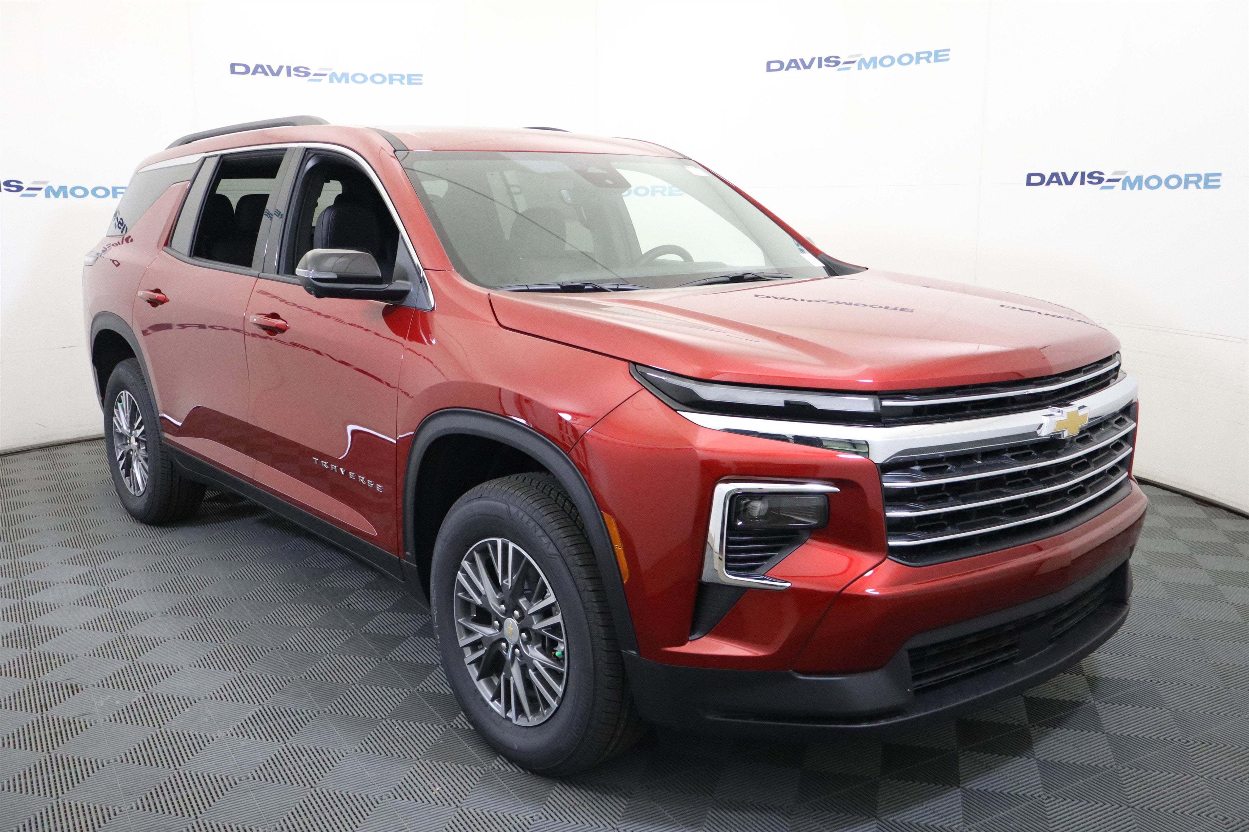 2026 Chevrolet Traverse FWD LT