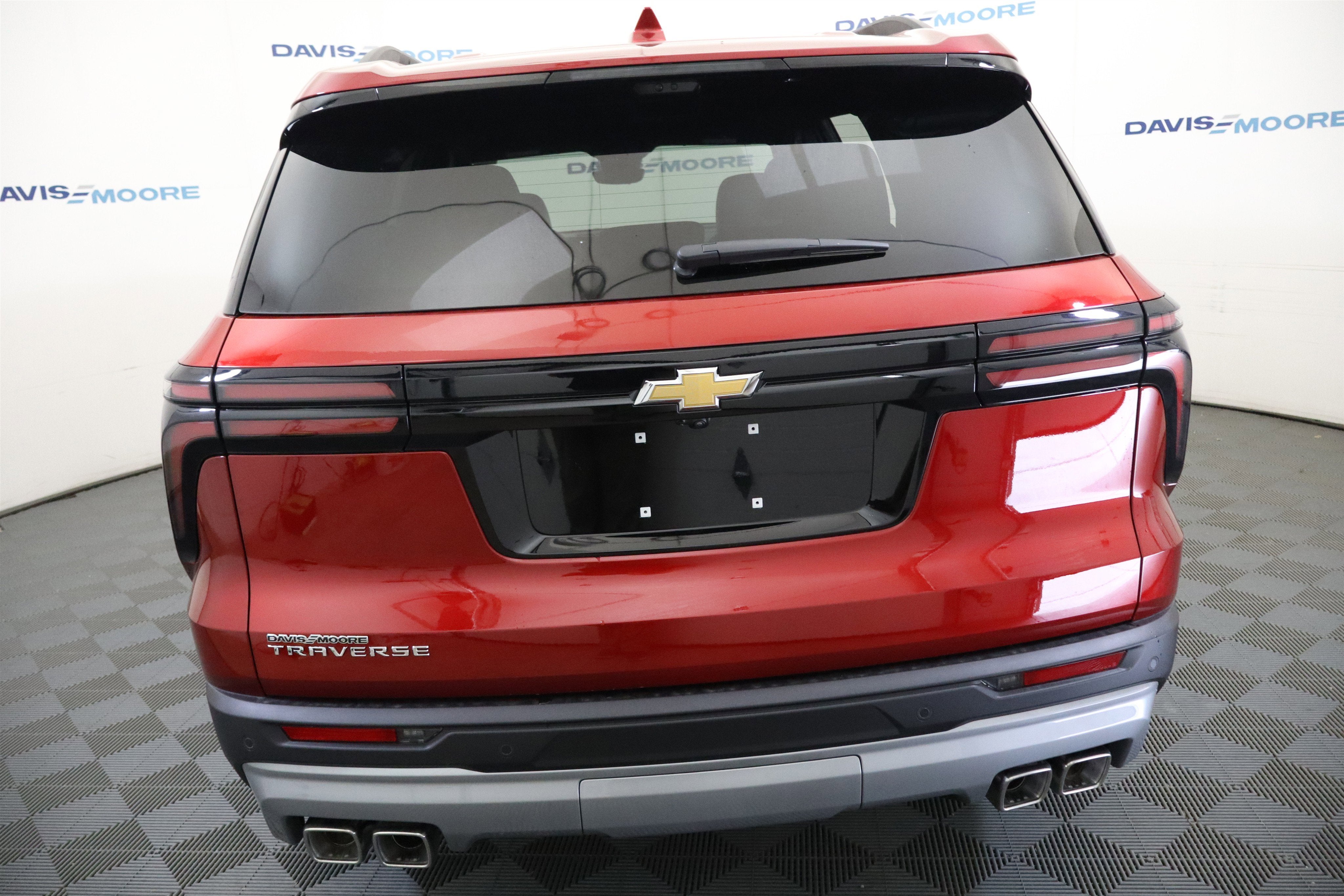 2026 Chevrolet Traverse FWD LT