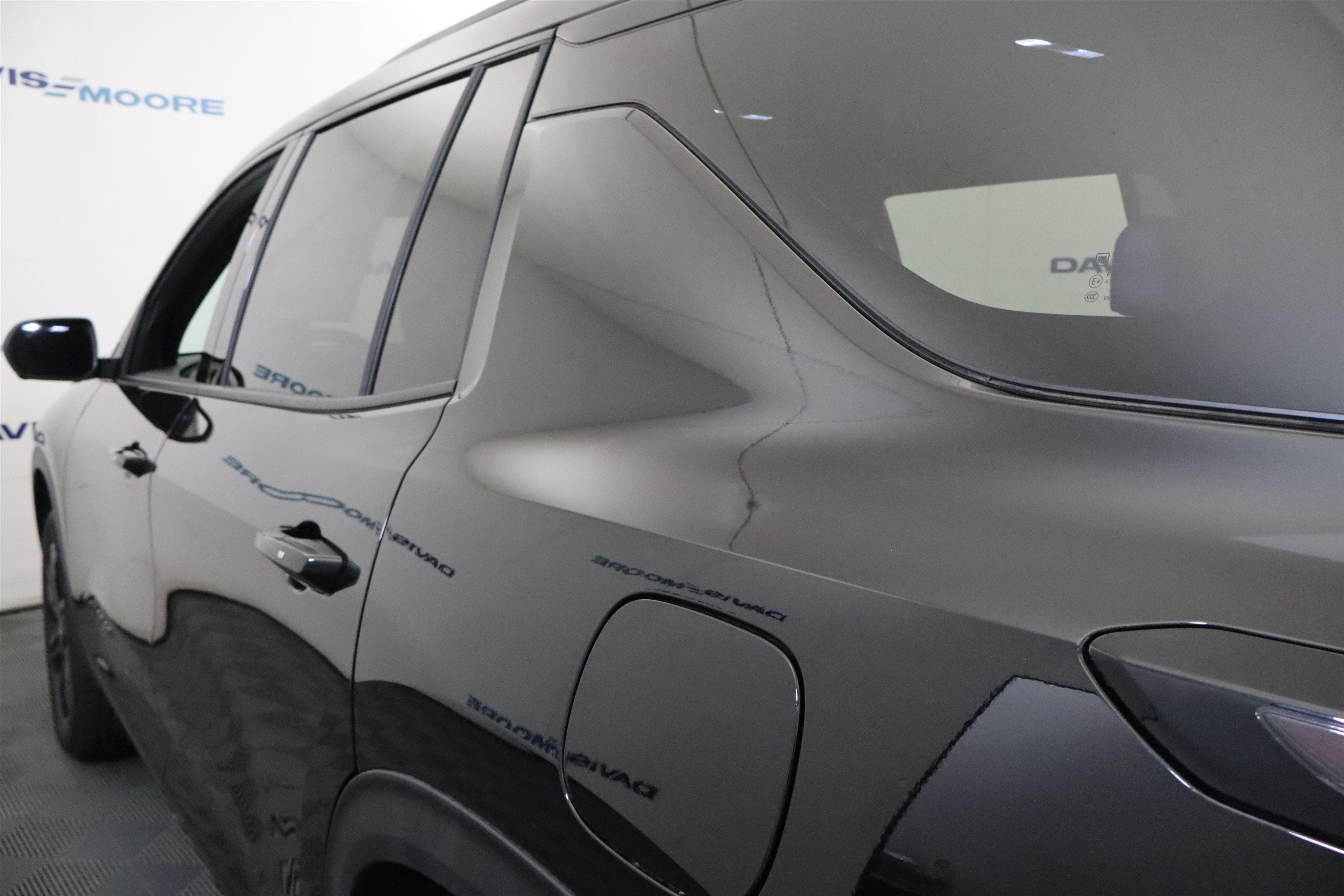 2027 Chevrolet Traverse FWD LT
