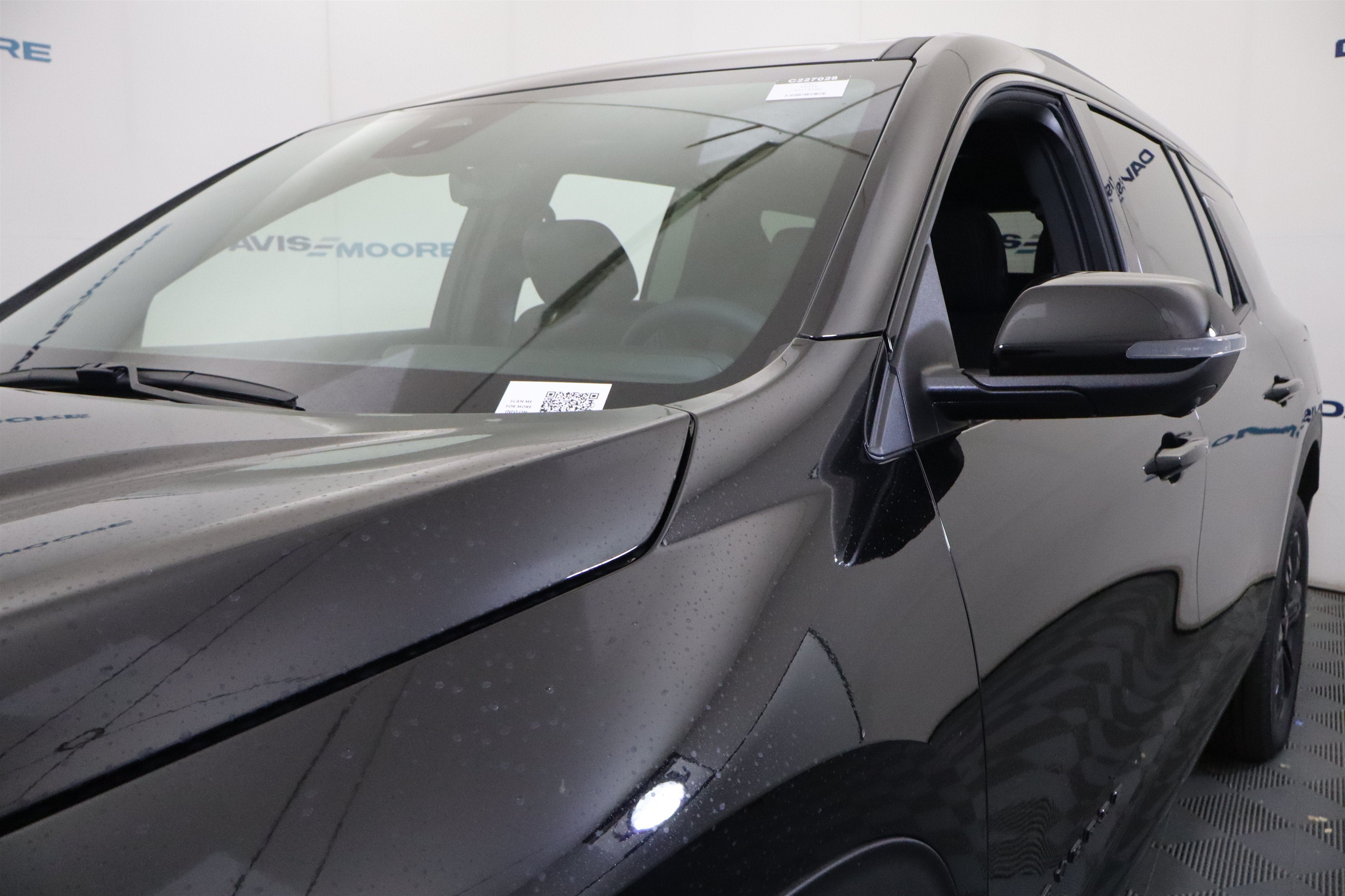 2027 Chevrolet Traverse FWD LT