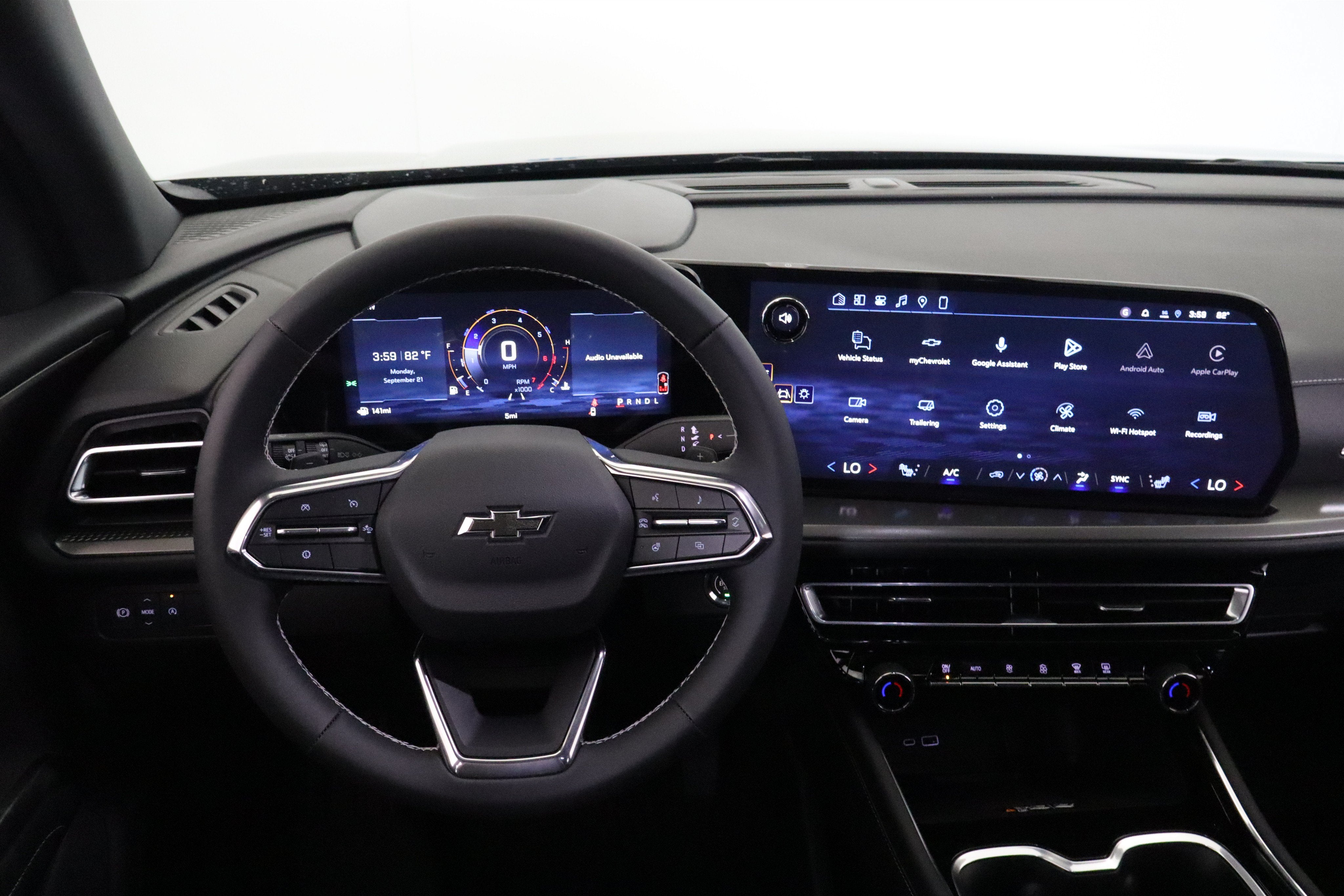 2027 Chevrolet Traverse FWD LT