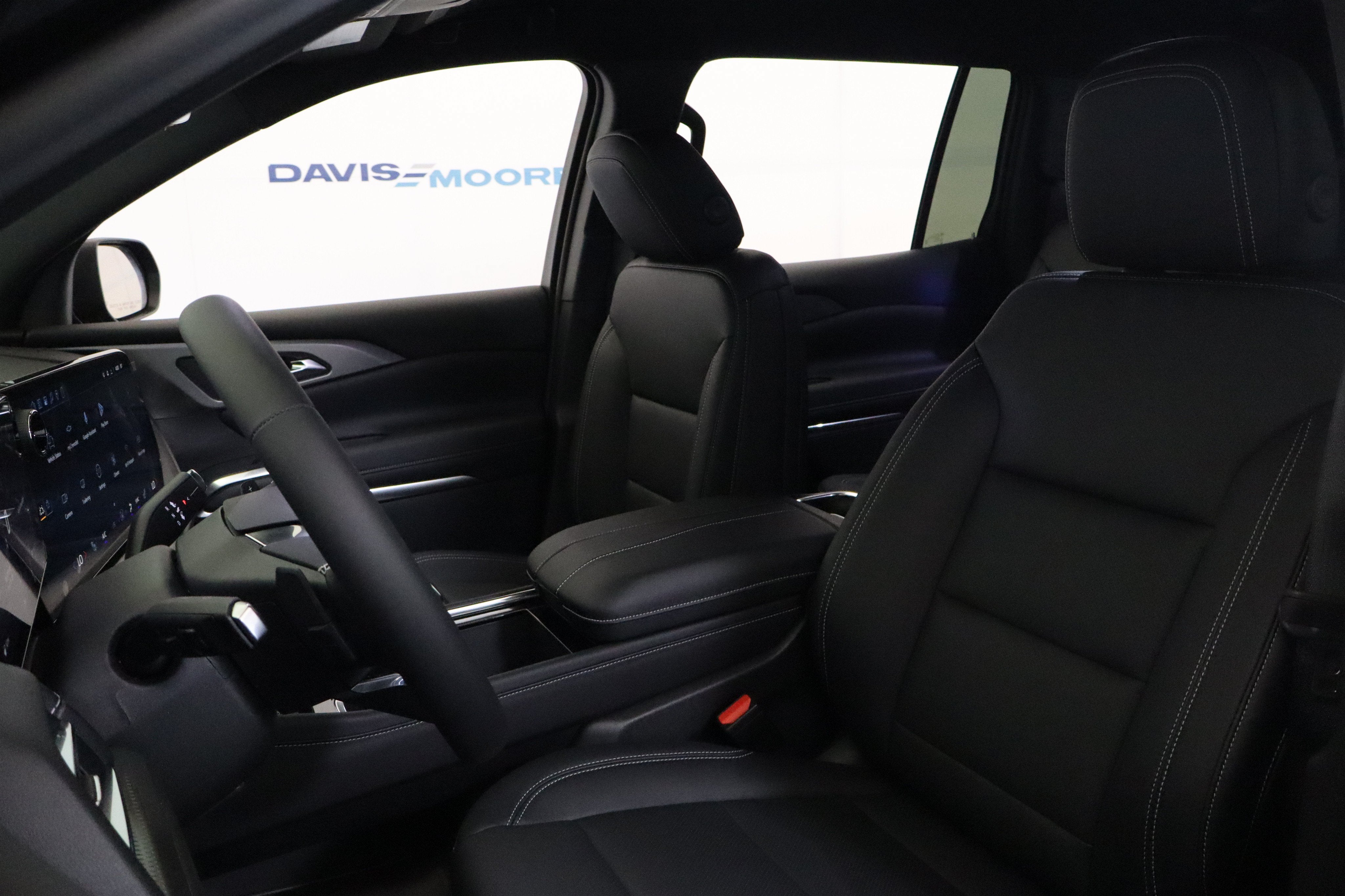 2027 Chevrolet Traverse FWD LT