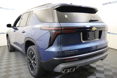 2026 Chevrolet Traverse FWD LT