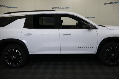 2026 Chevrolet Traverse FWD LT
