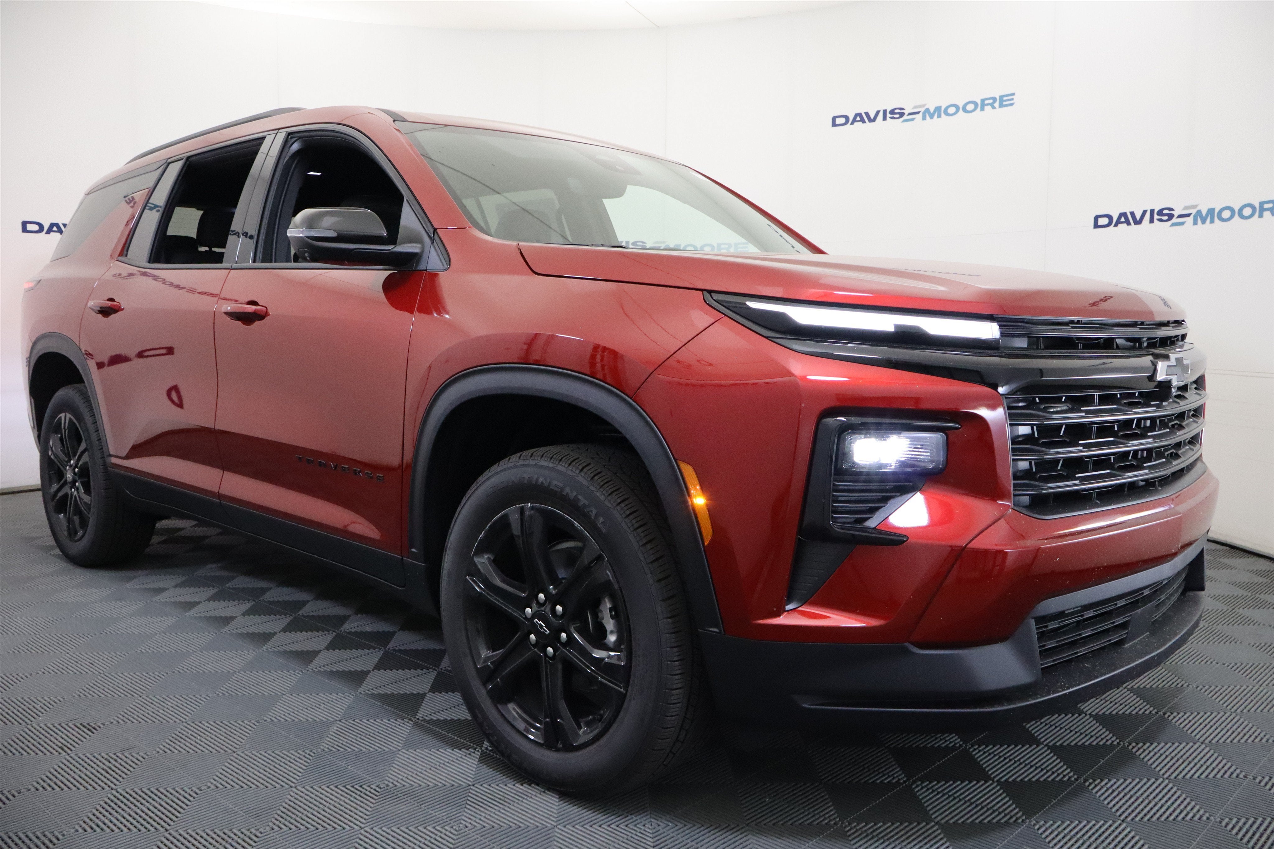 2027 Chevrolet Traverse FWD LT