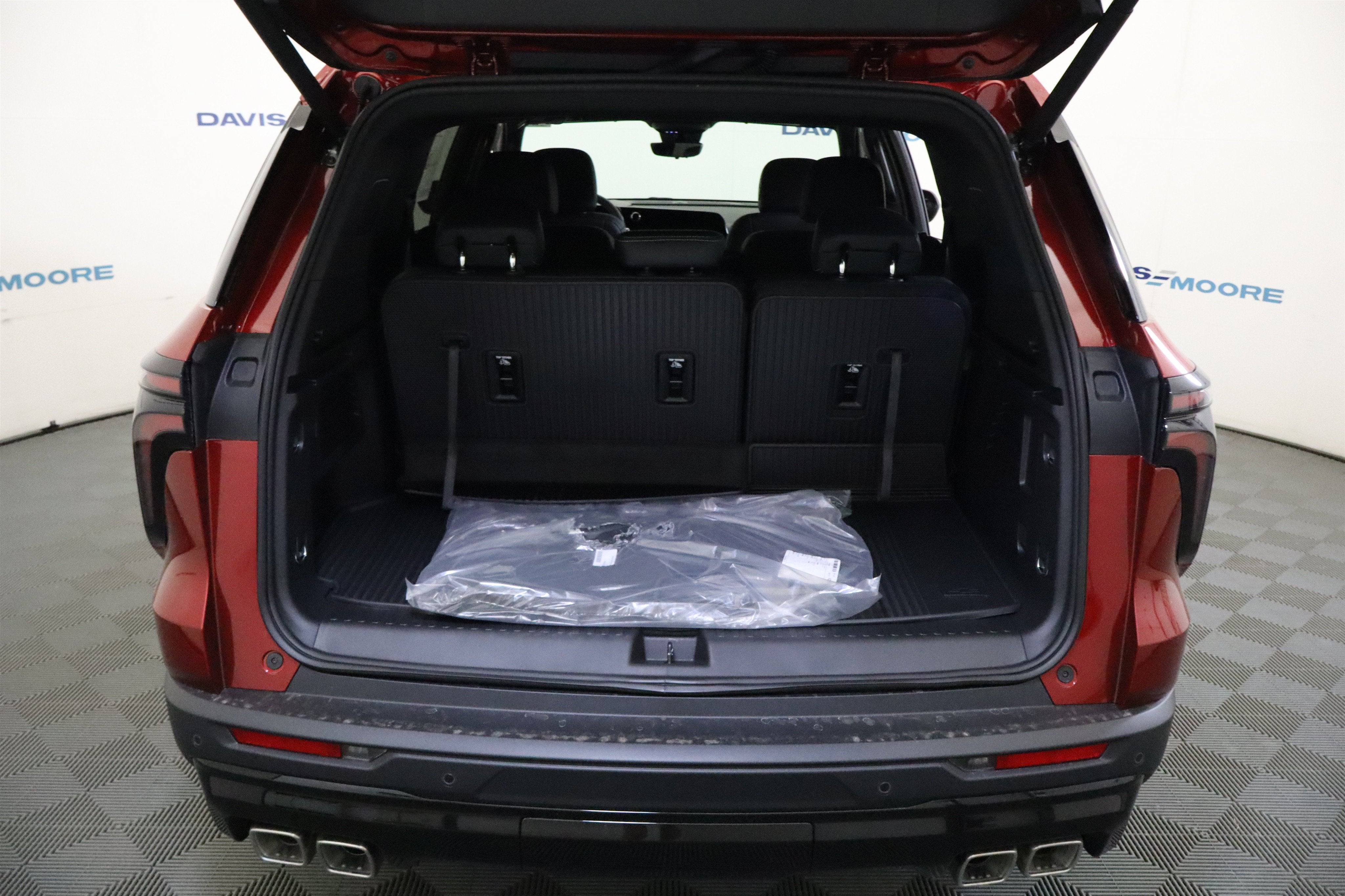 2027 Chevrolet Traverse FWD LT