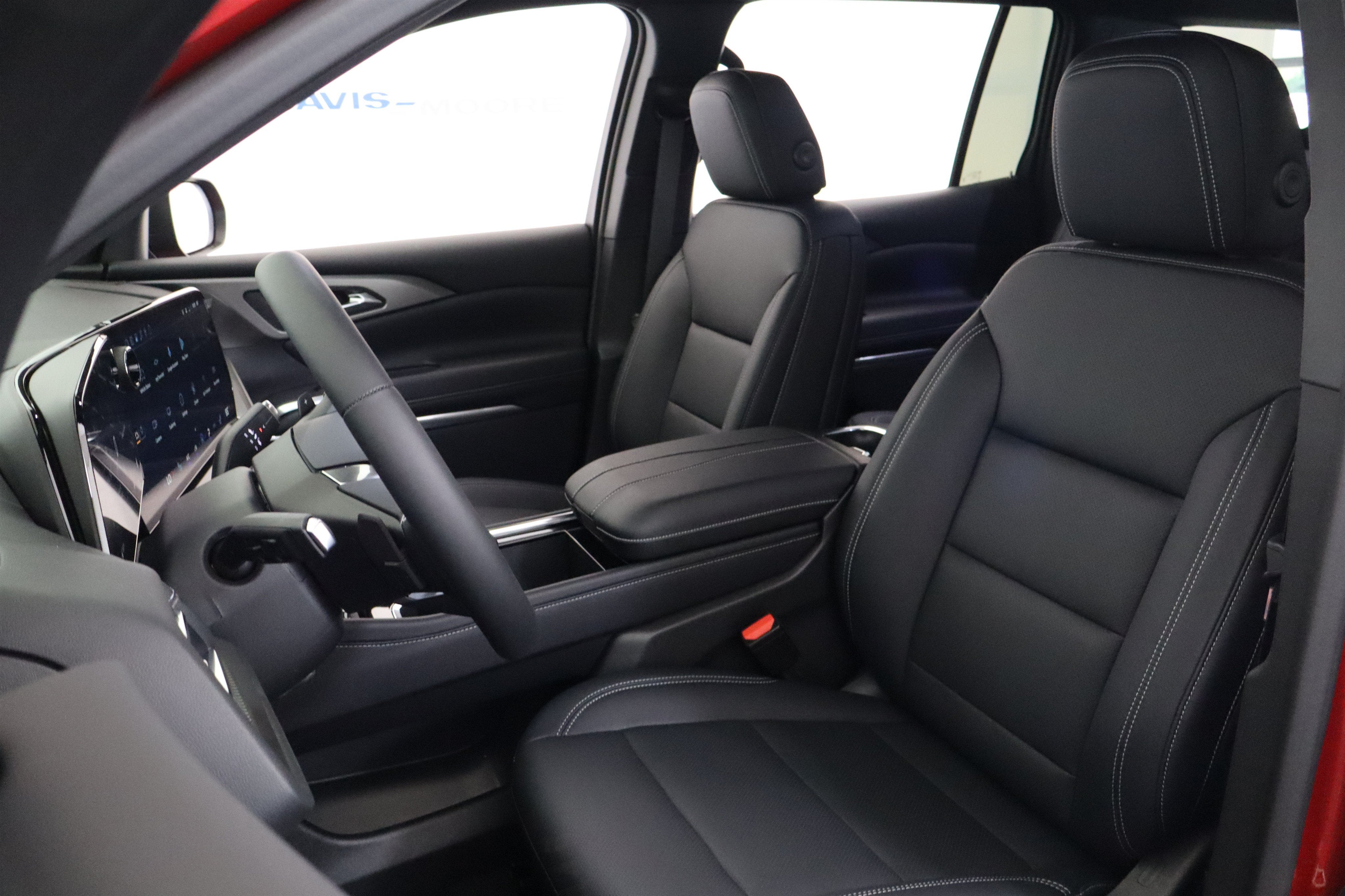 2027 Chevrolet Traverse FWD LT