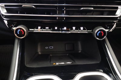2027 Chevrolet Traverse FWD LT