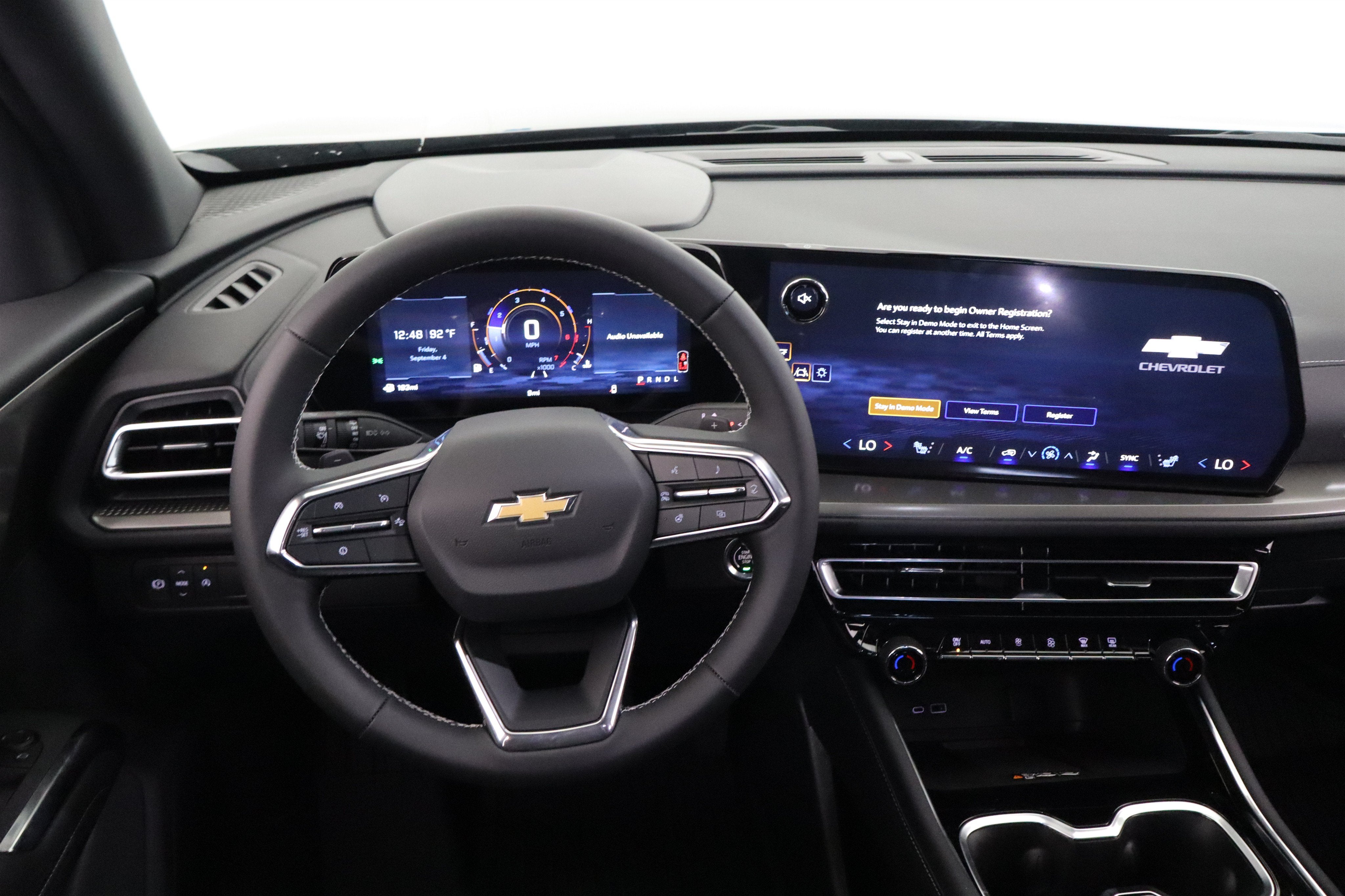 2027 Chevrolet Traverse FWD LT