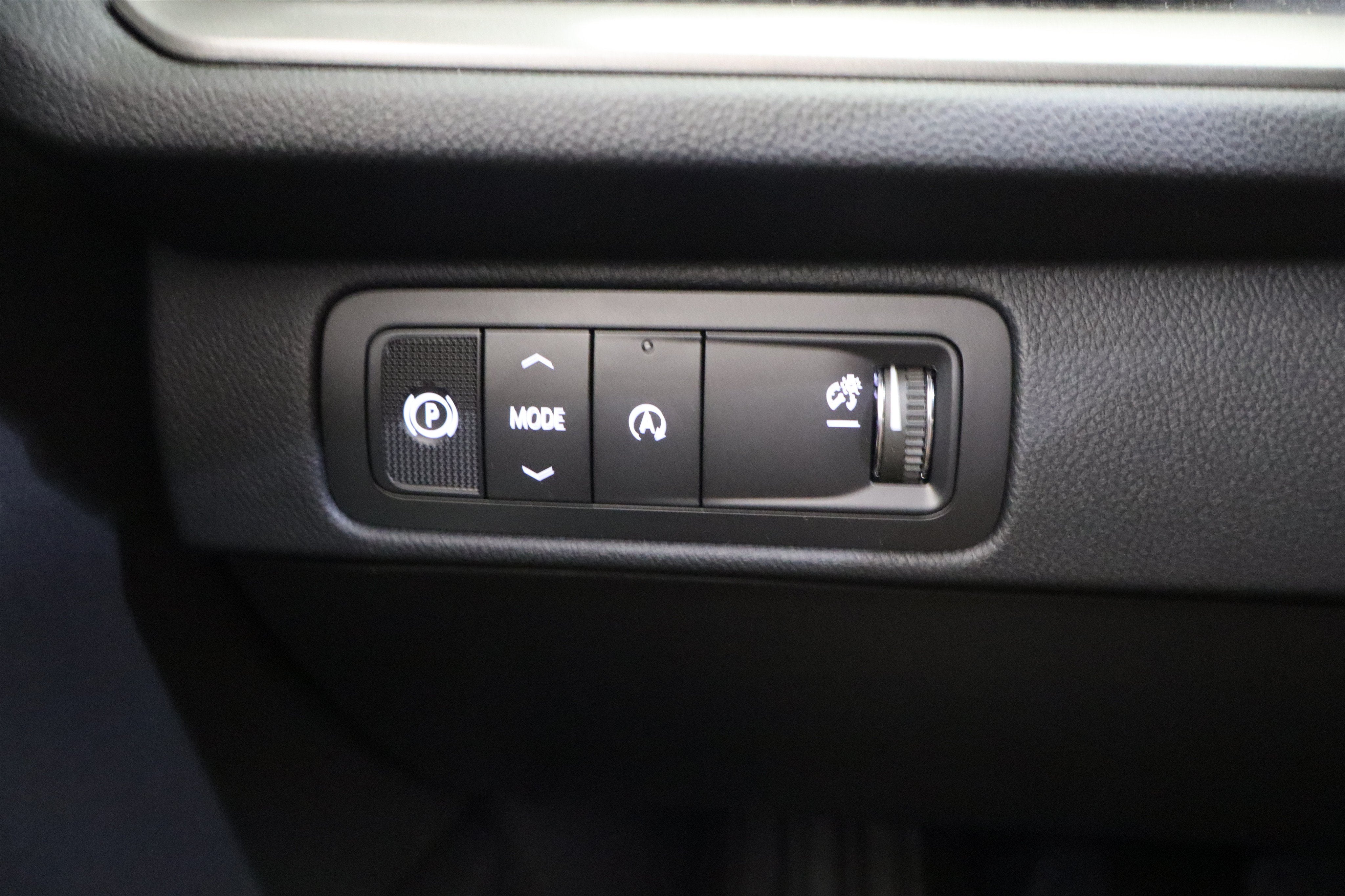 2027 Chevrolet Traverse FWD LT