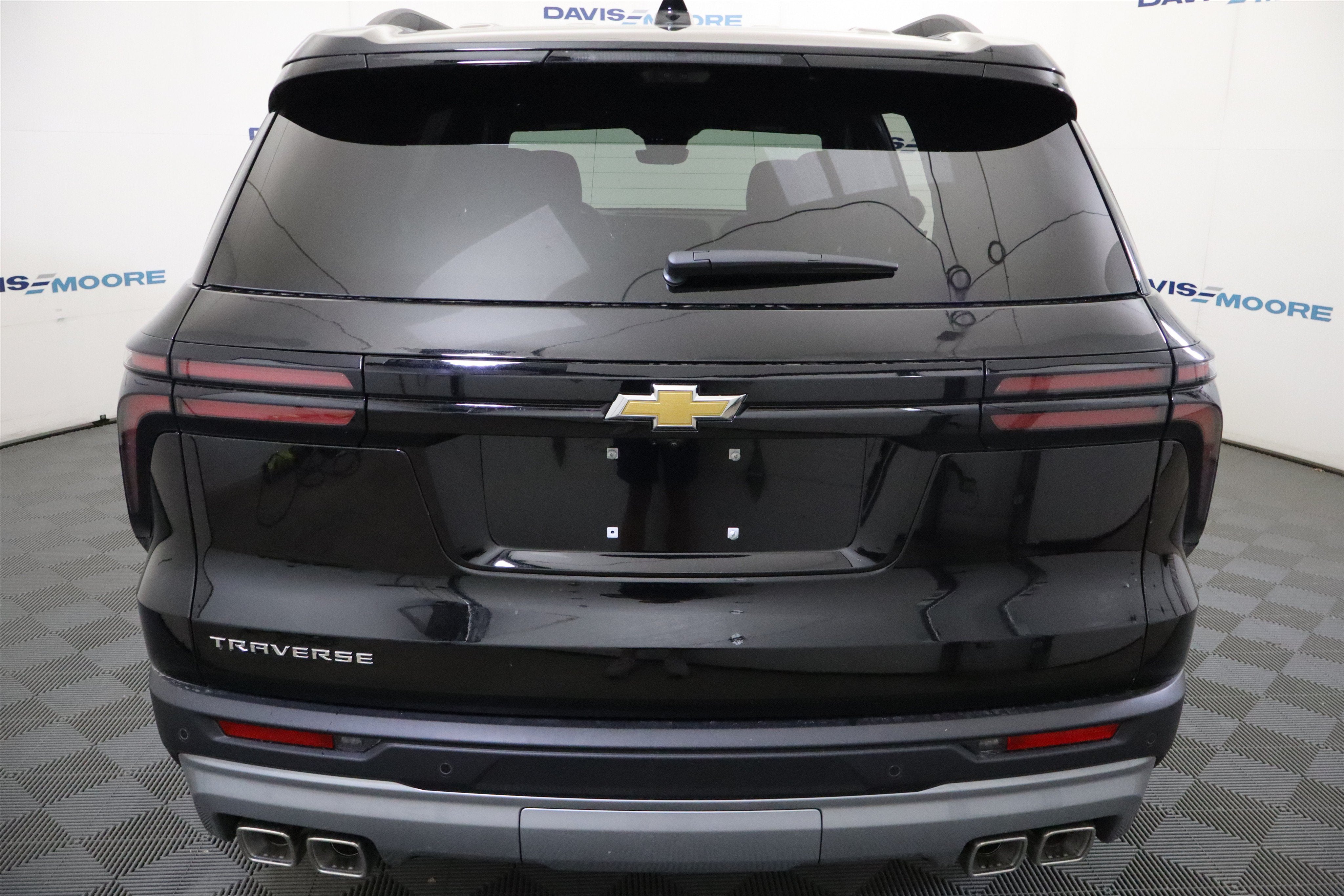 2027 Chevrolet Traverse FWD LT