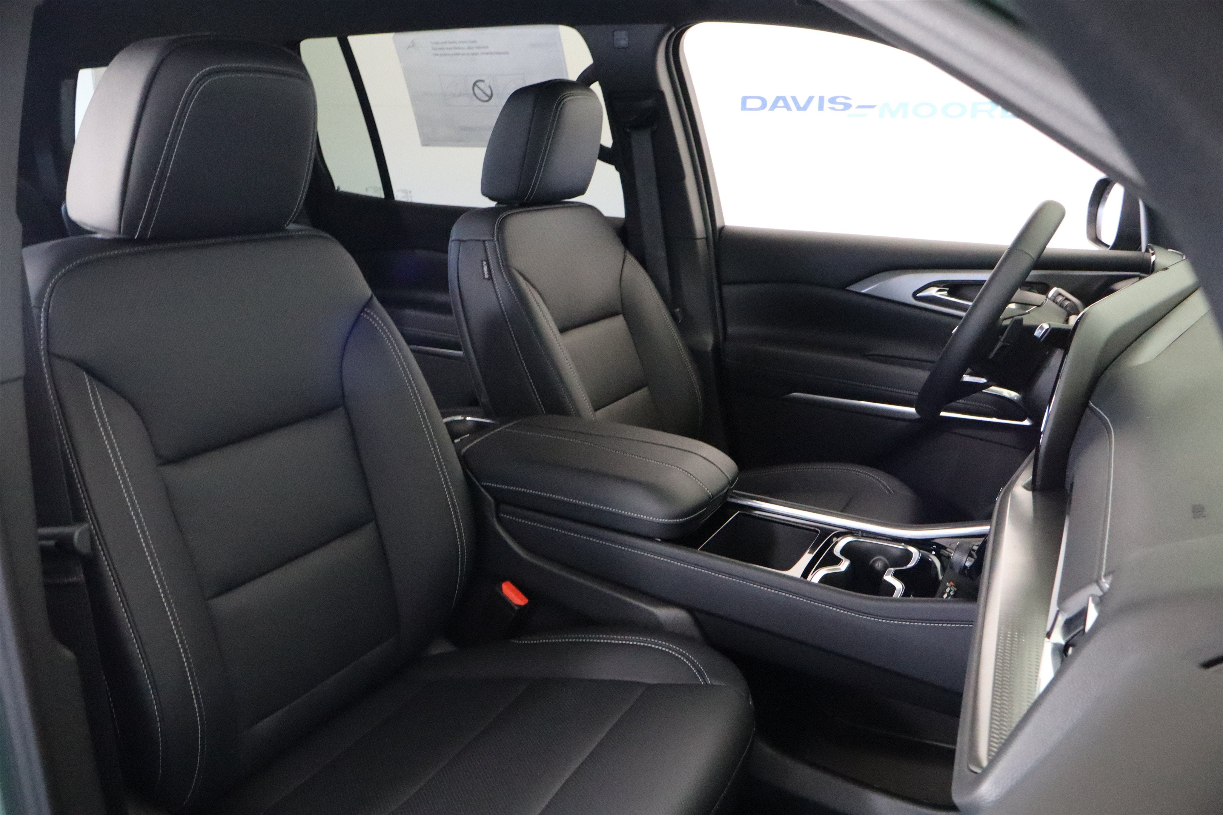 2027 Chevrolet Traverse FWD LT