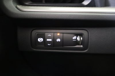 2027 Chevrolet Traverse FWD LT