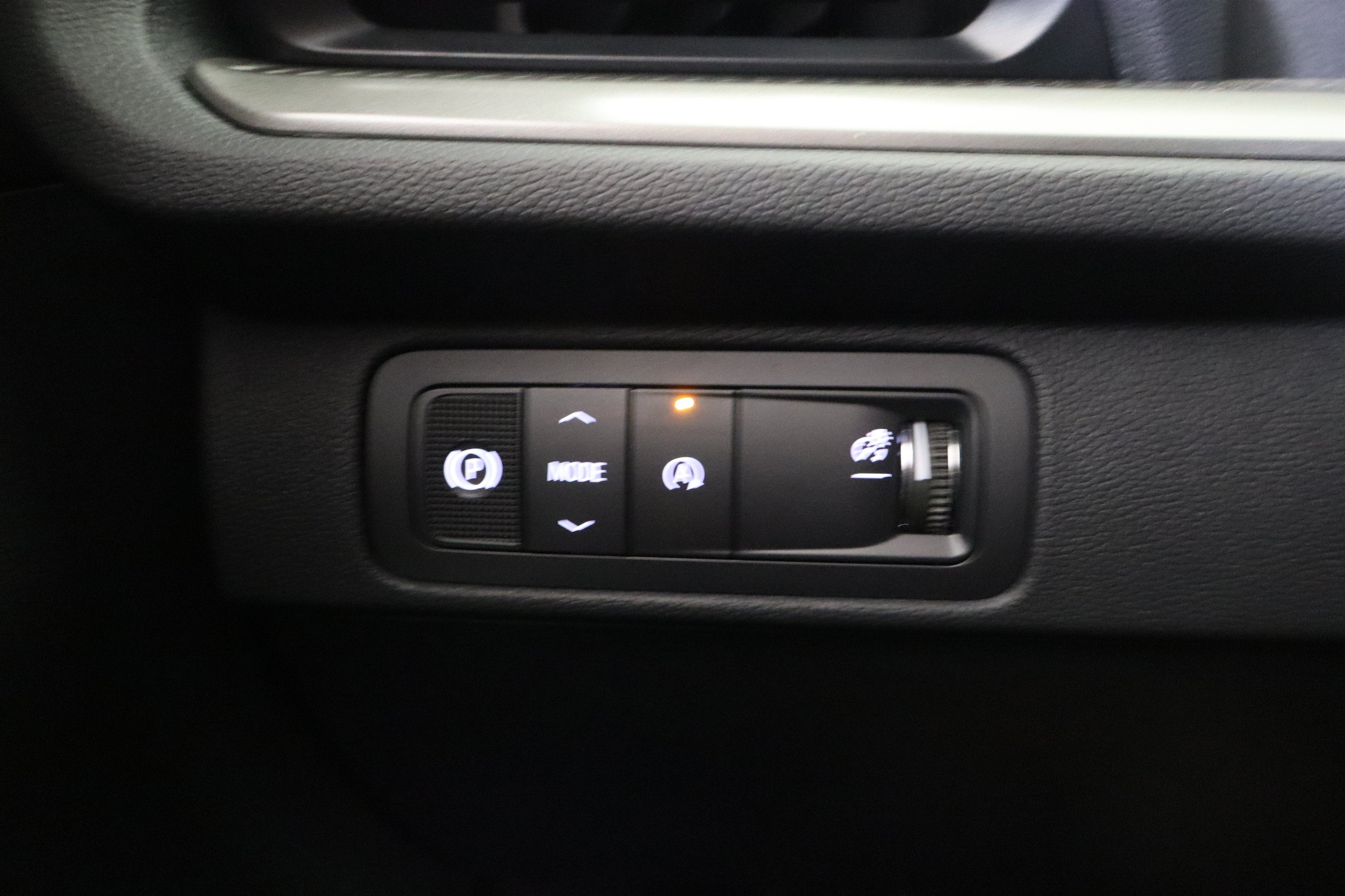 2027 Chevrolet Traverse FWD LT