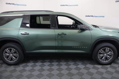 2027 Chevrolet Traverse FWD LT