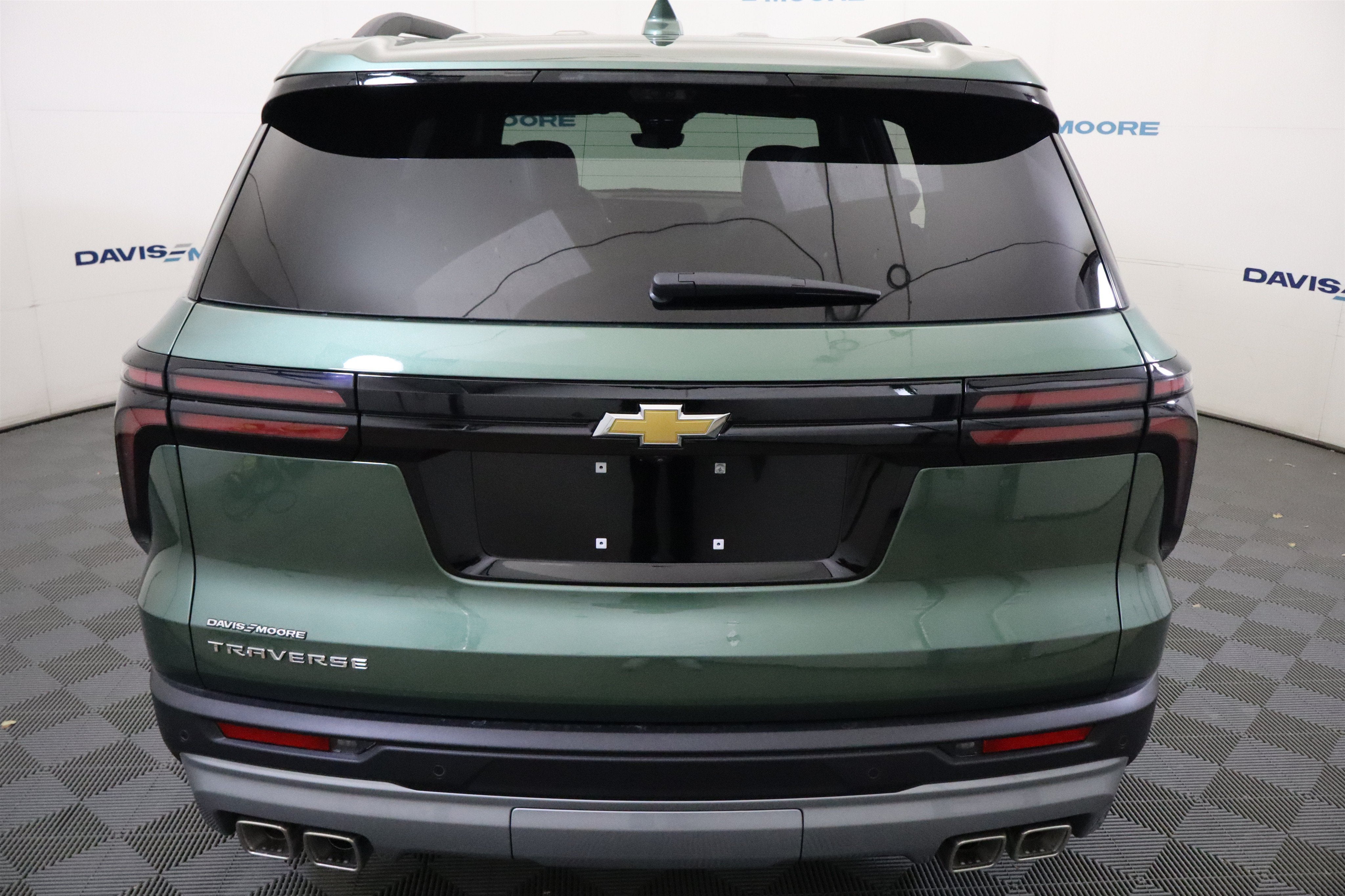 2027 Chevrolet Traverse FWD LT