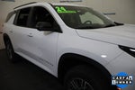 2024 Chevrolet Traverse FWD LT