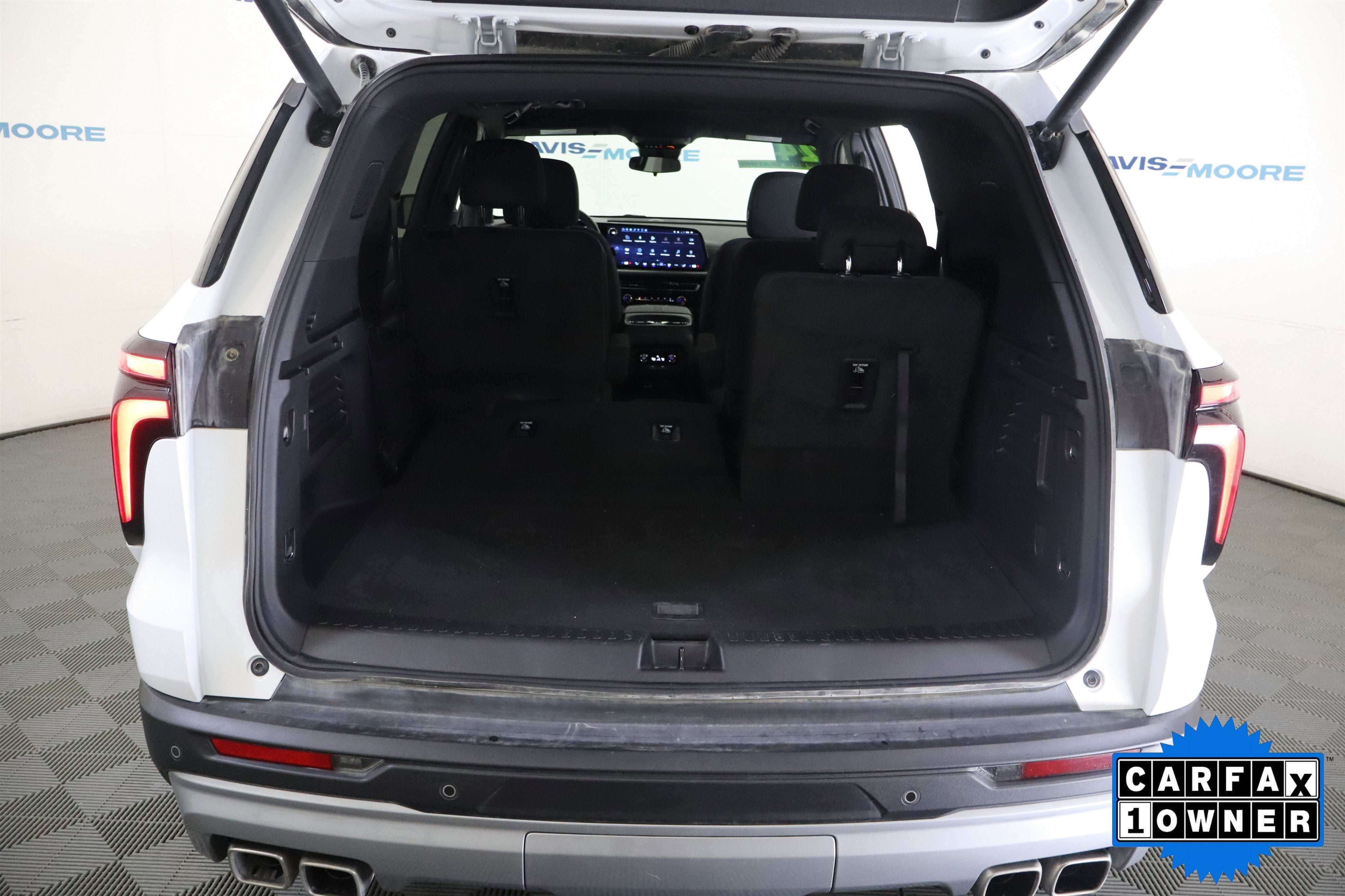 2024 Chevrolet Traverse FWD LT