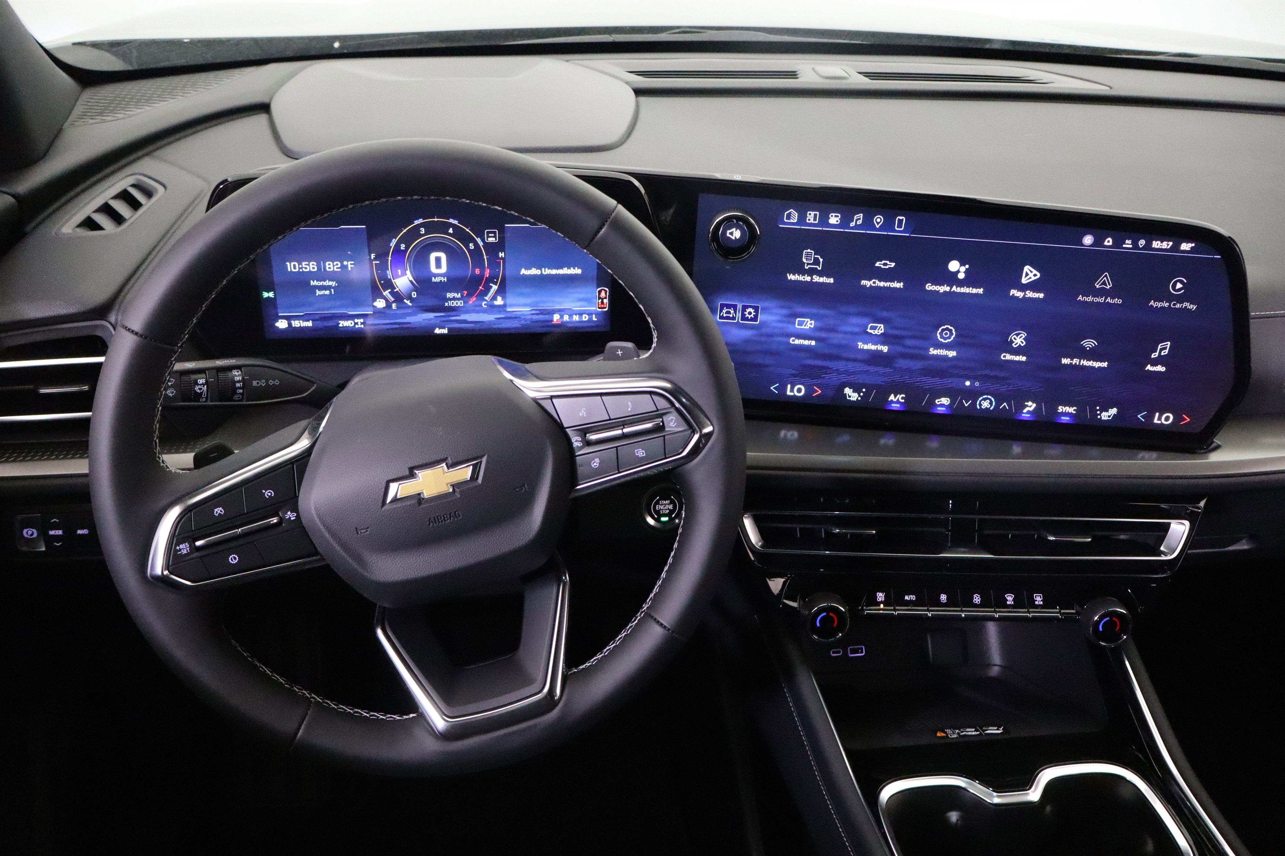 2026 Chevrolet Traverse FWD LT