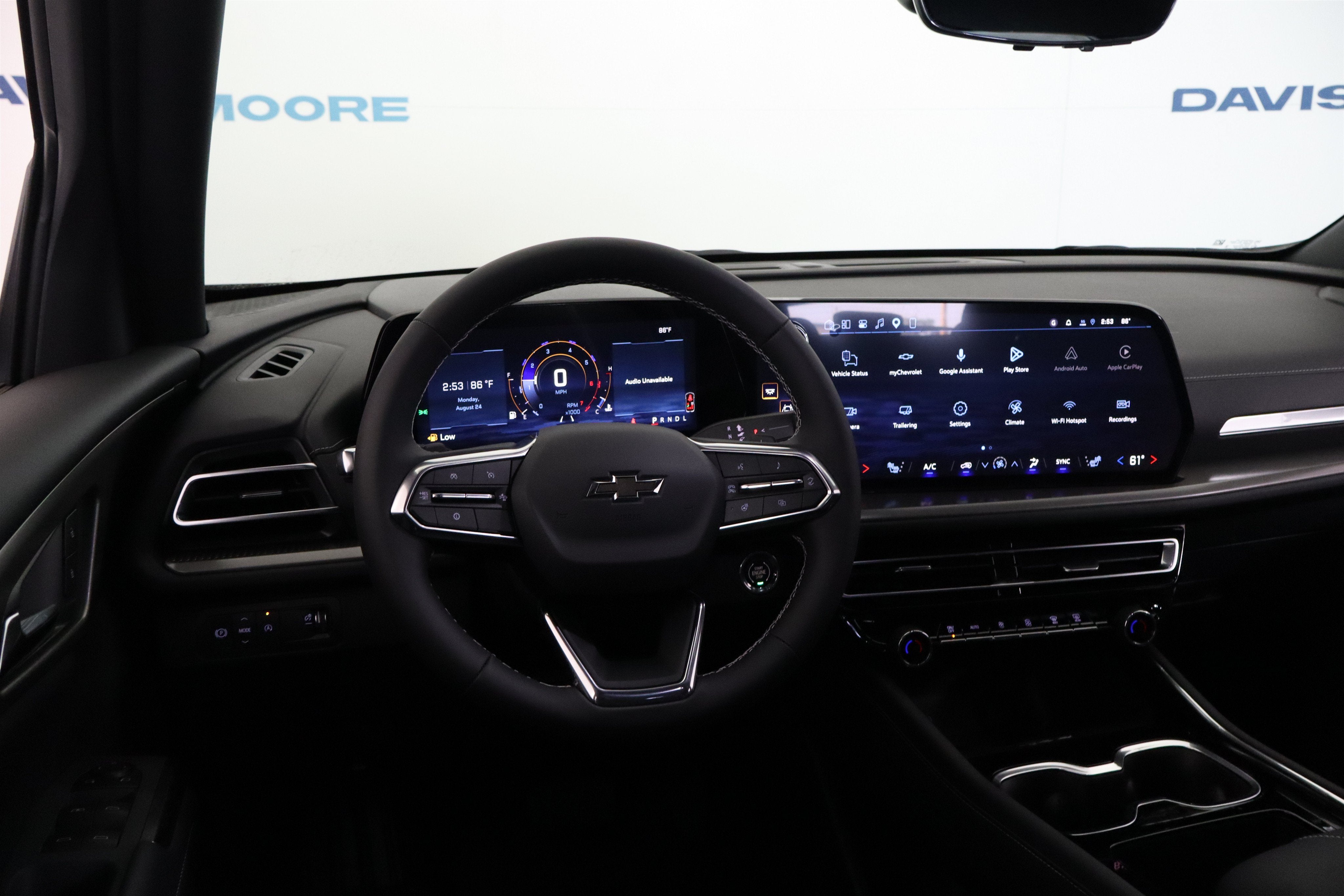 2027 Chevrolet Traverse FWD LT