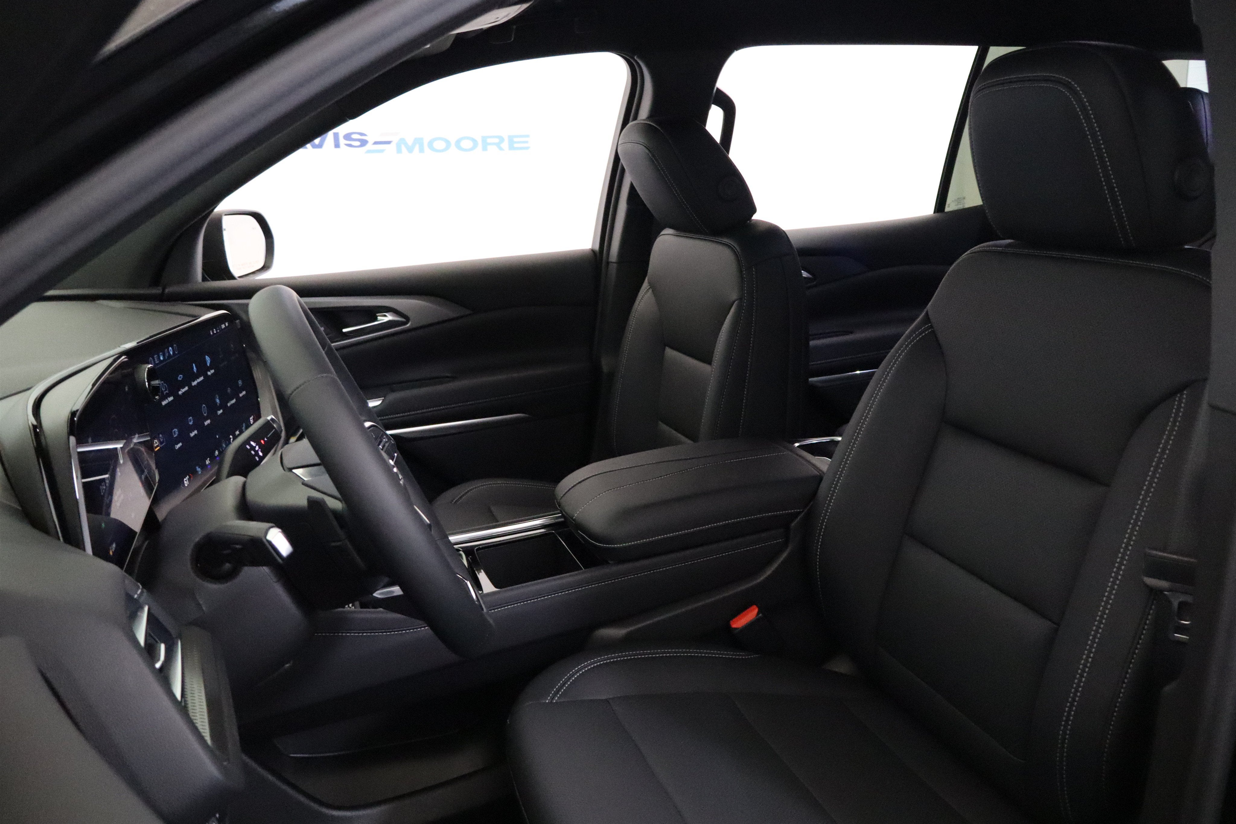 2027 Chevrolet Traverse FWD LT