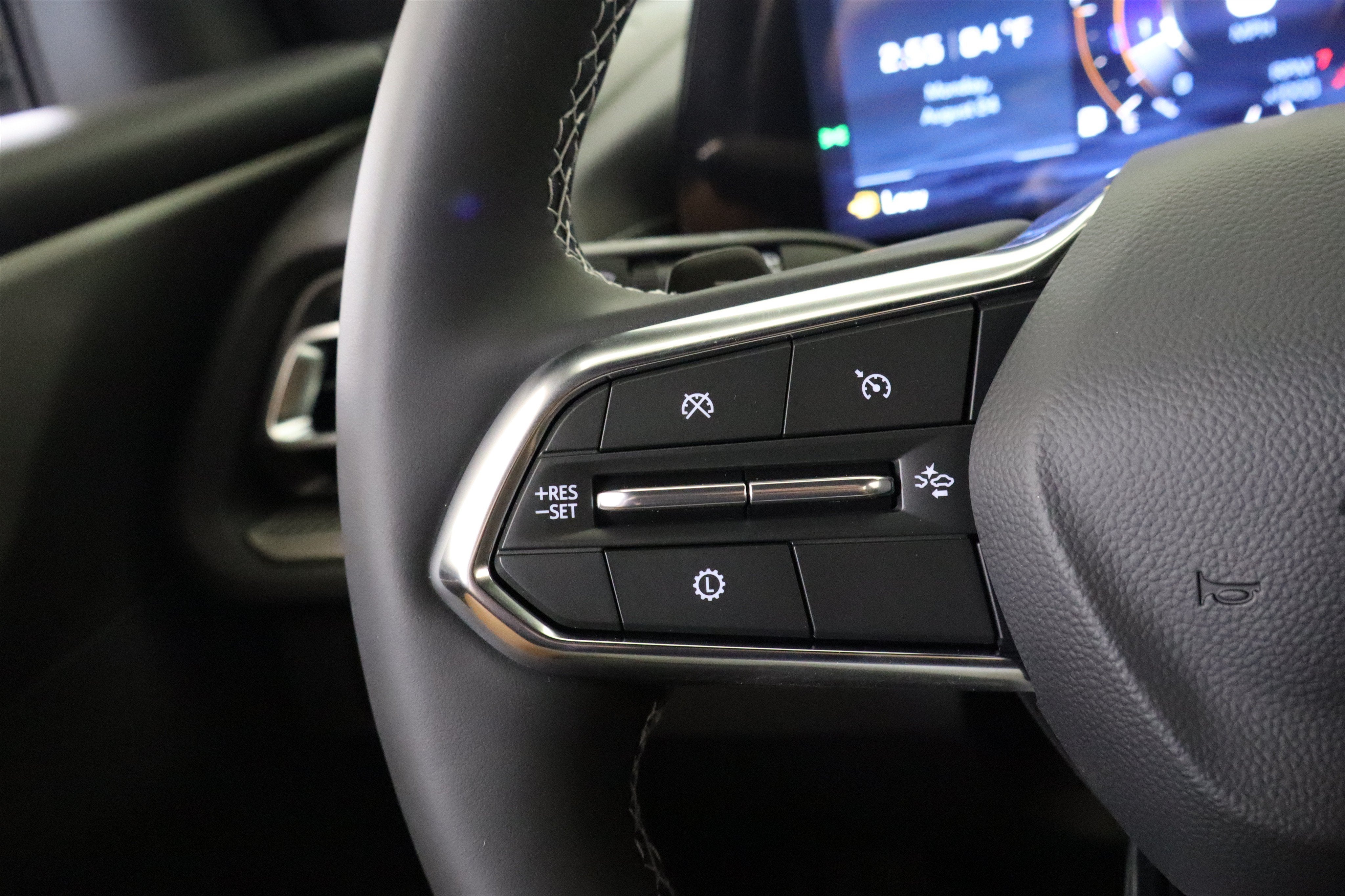 2027 Chevrolet Traverse FWD LT
