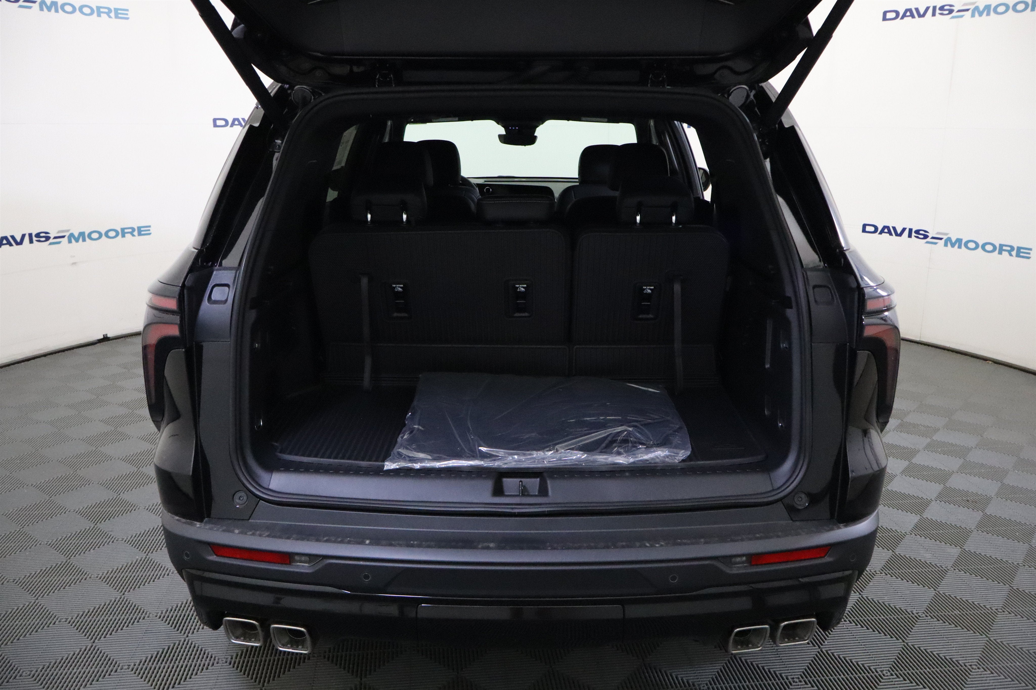 2027 Chevrolet Traverse FWD LT