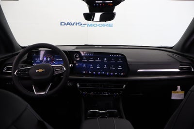 2027 Chevrolet Traverse FWD LT