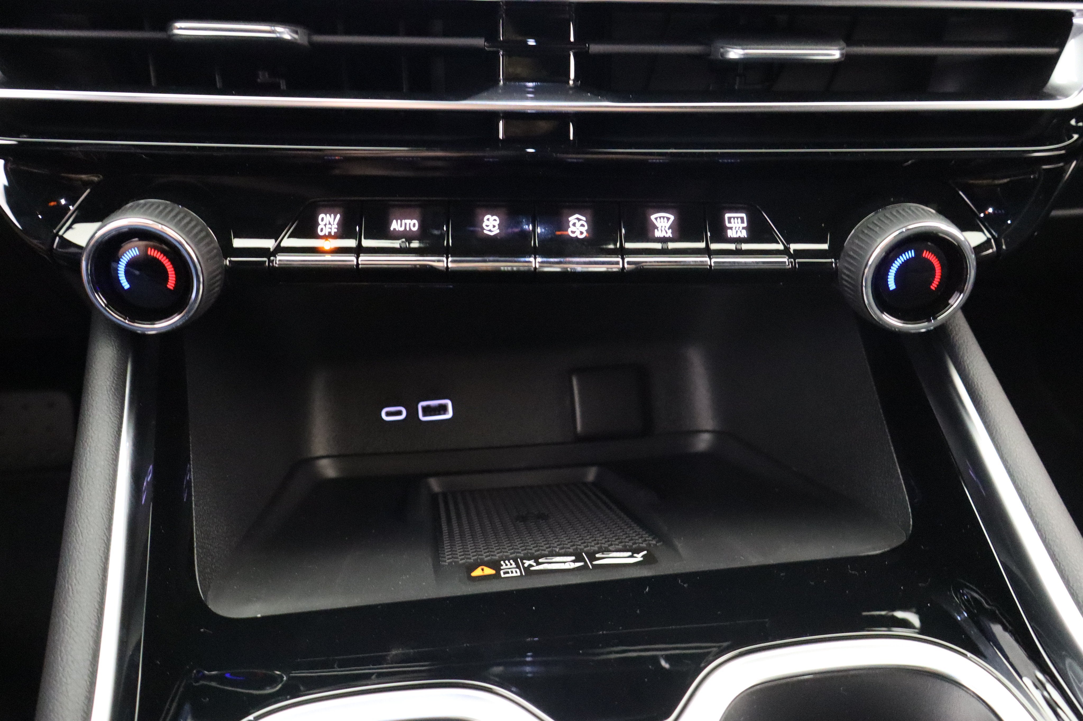 2027 Chevrolet Traverse FWD LT