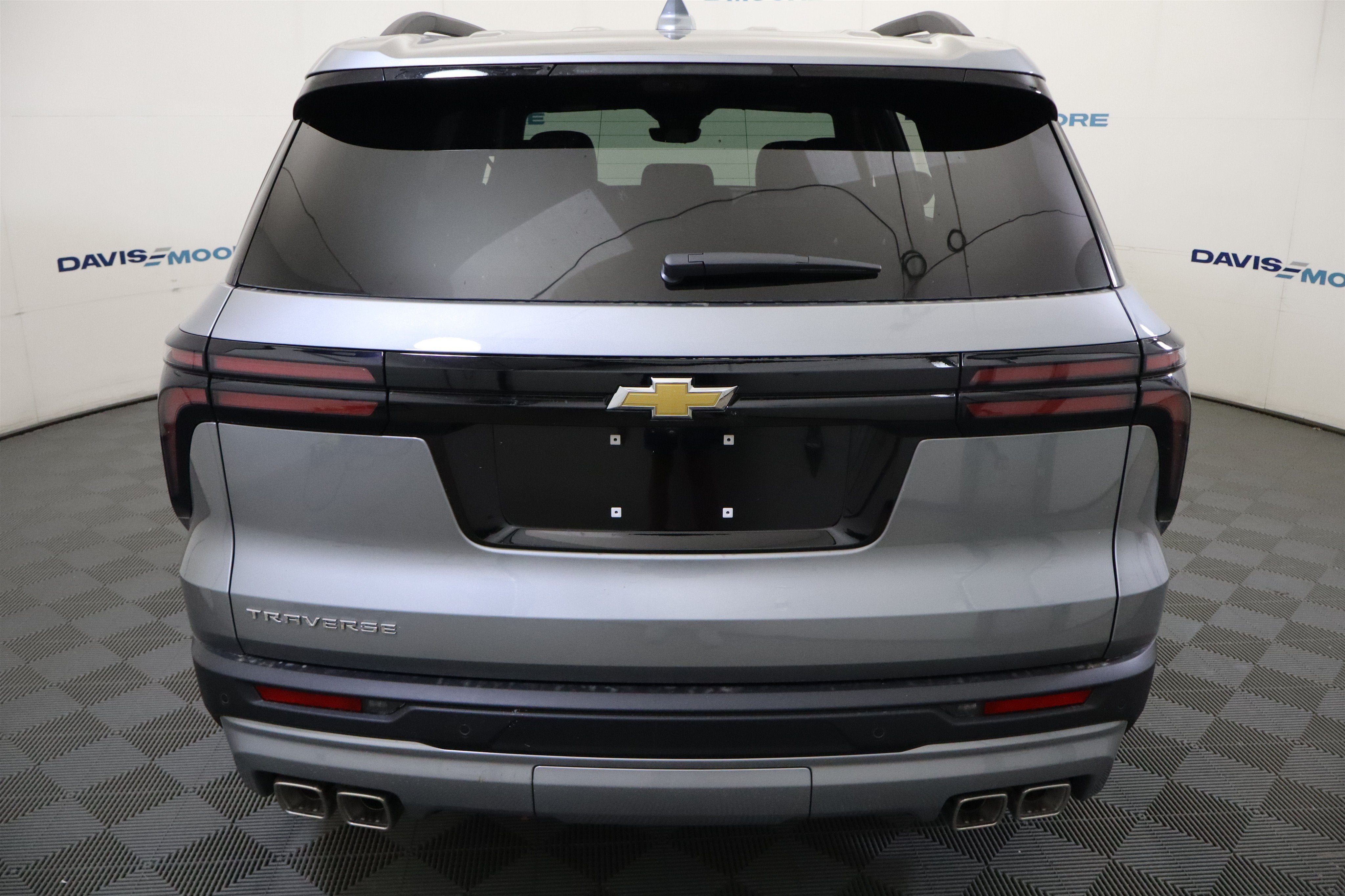 2027 Chevrolet Traverse FWD LT