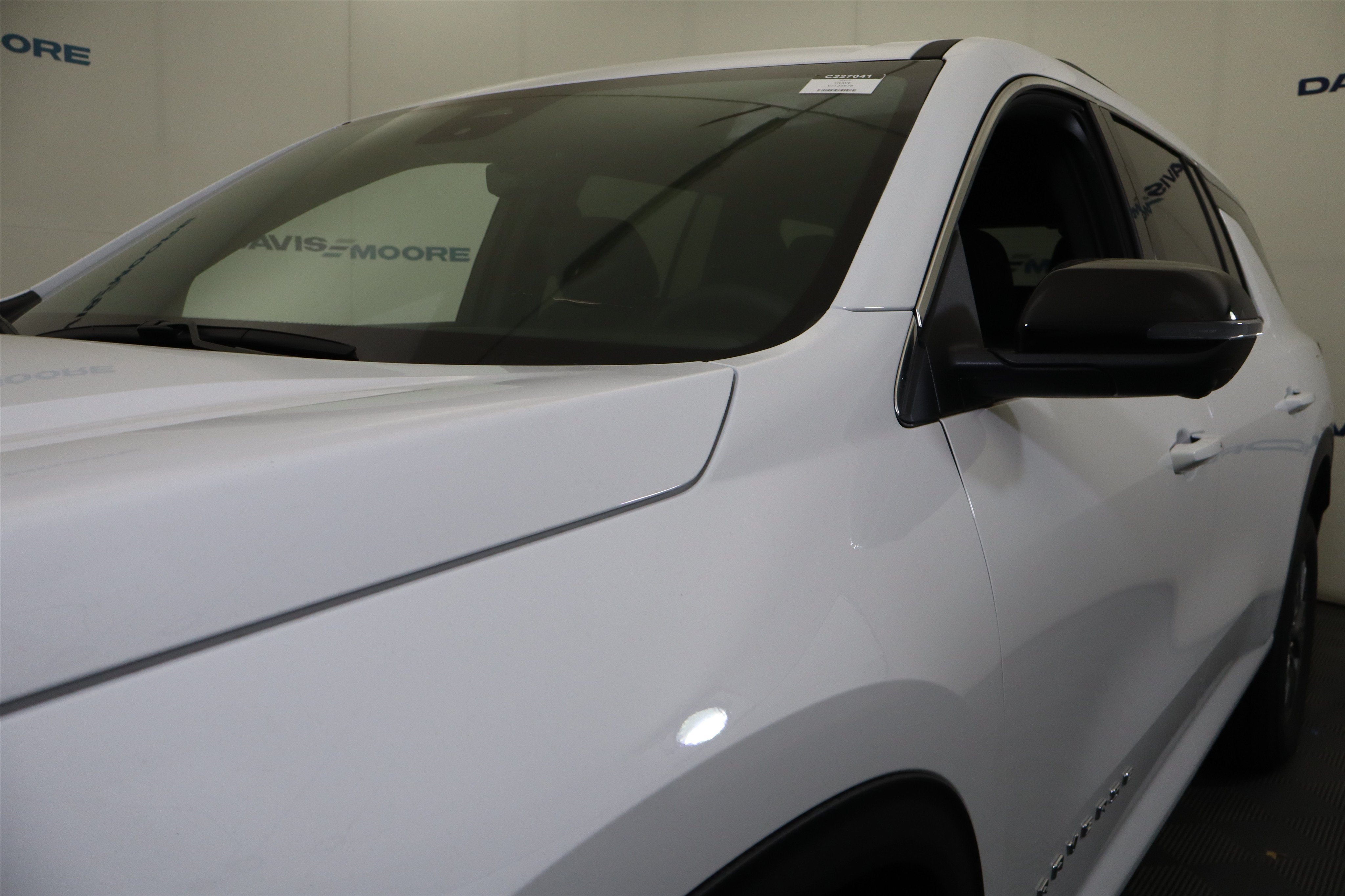 2027 Chevrolet Traverse FWD LT