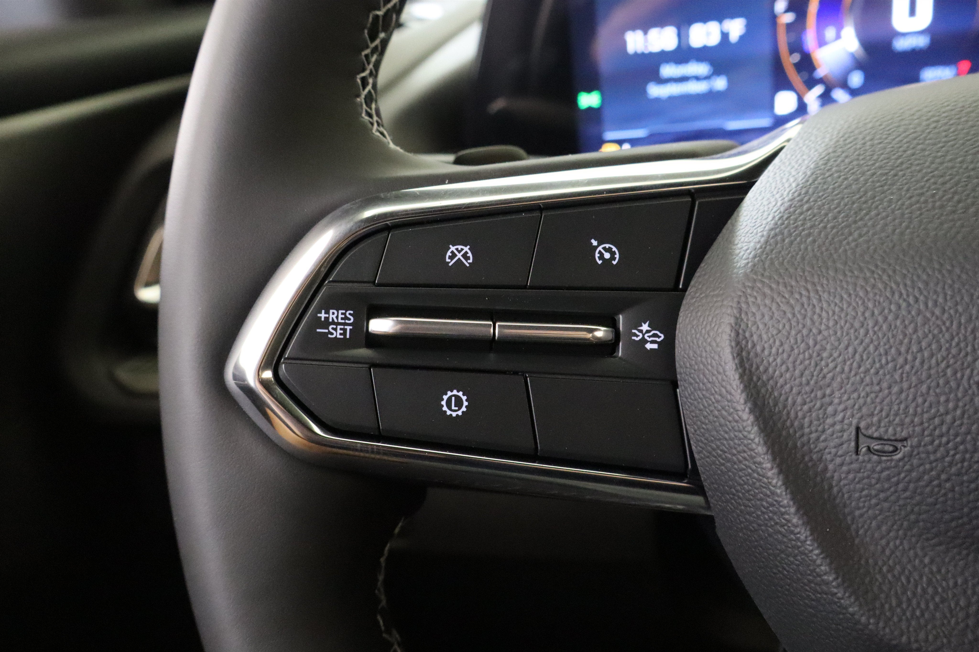 2027 Chevrolet Traverse FWD LT