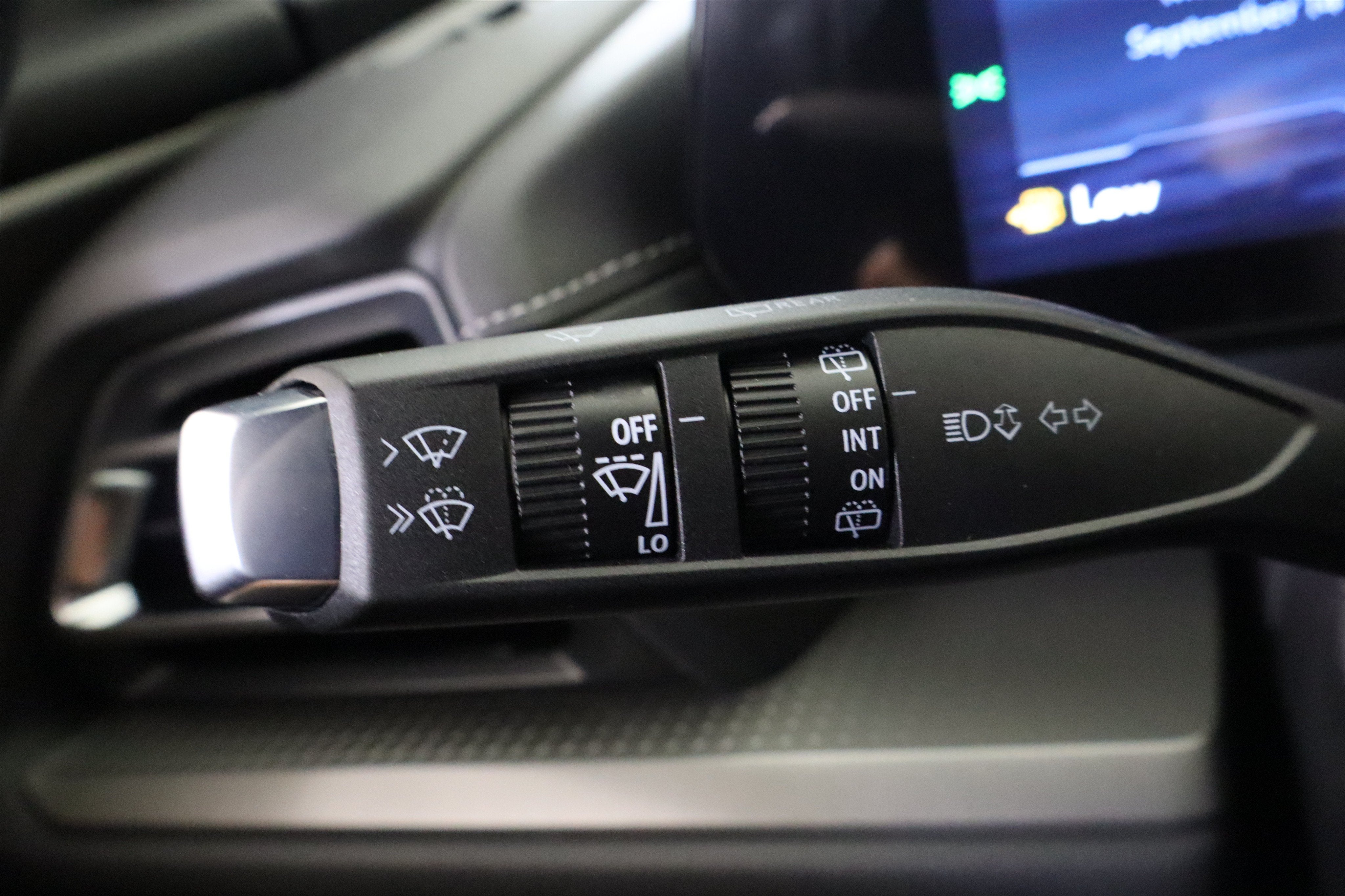 2027 Chevrolet Traverse FWD LT