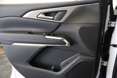 2027 Chevrolet Traverse FWD LT
