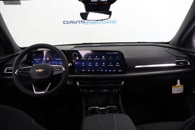 2027 Chevrolet Traverse FWD LT