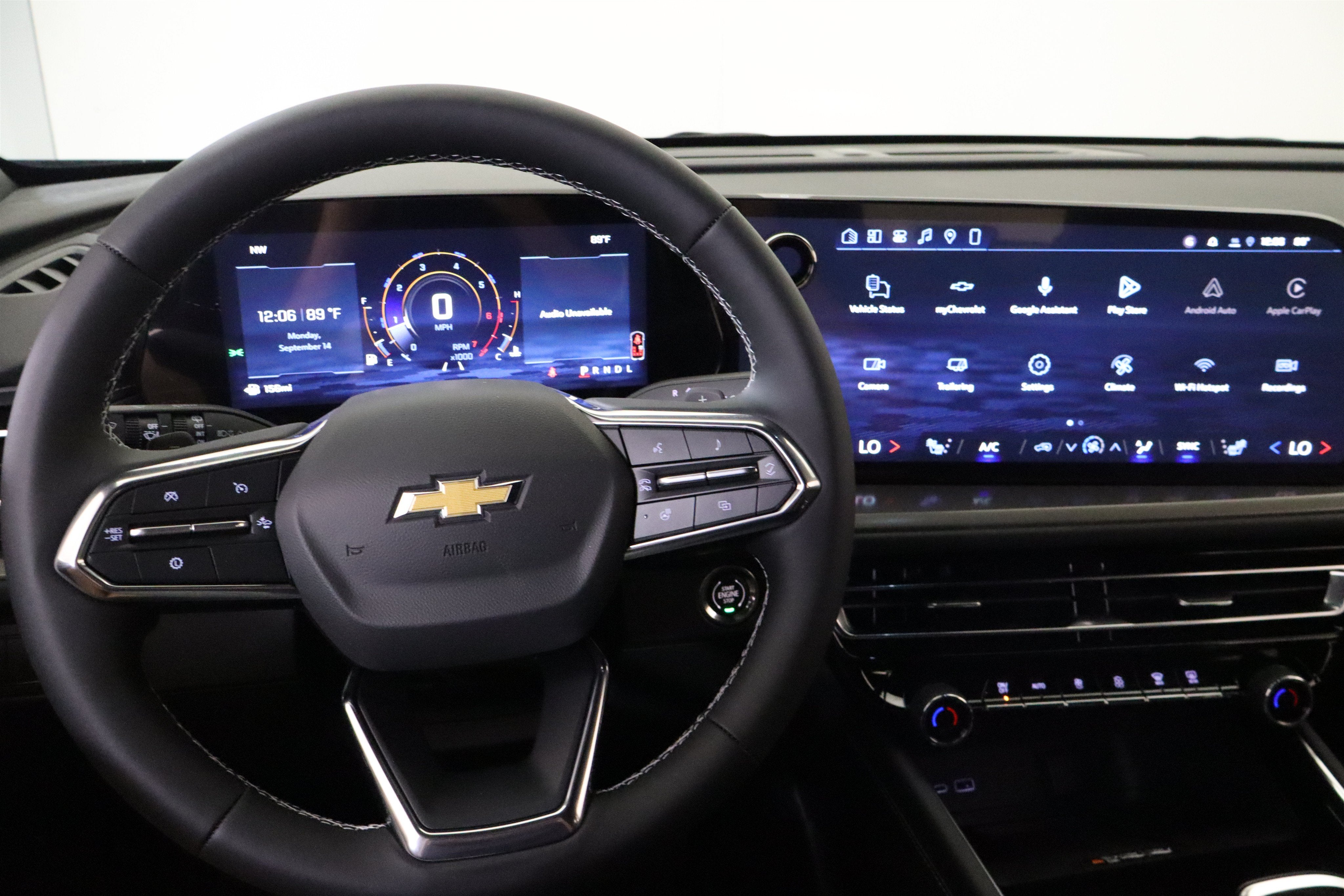 2027 Chevrolet Traverse FWD LT