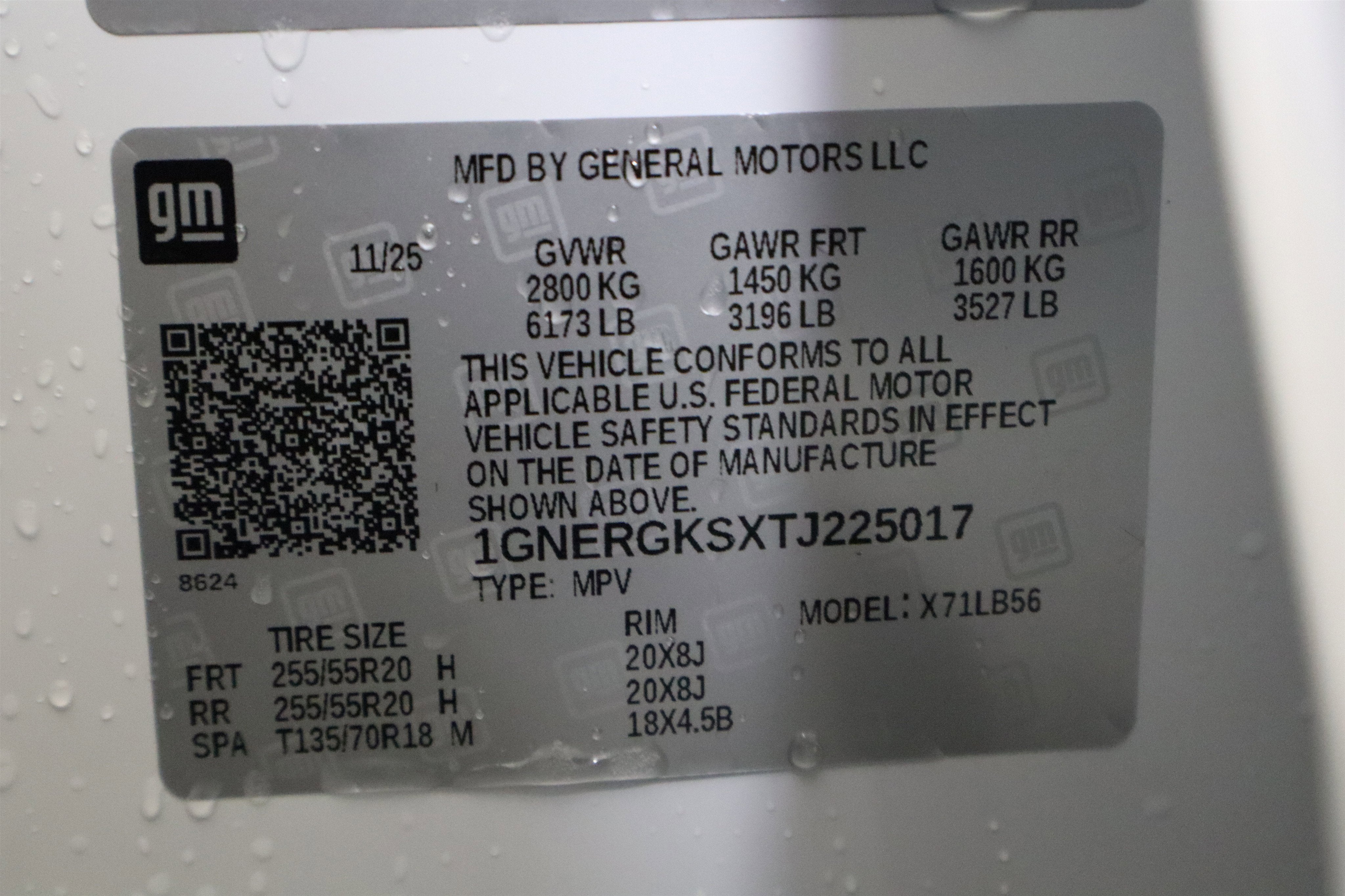 2026 Chevrolet Traverse FWD LT