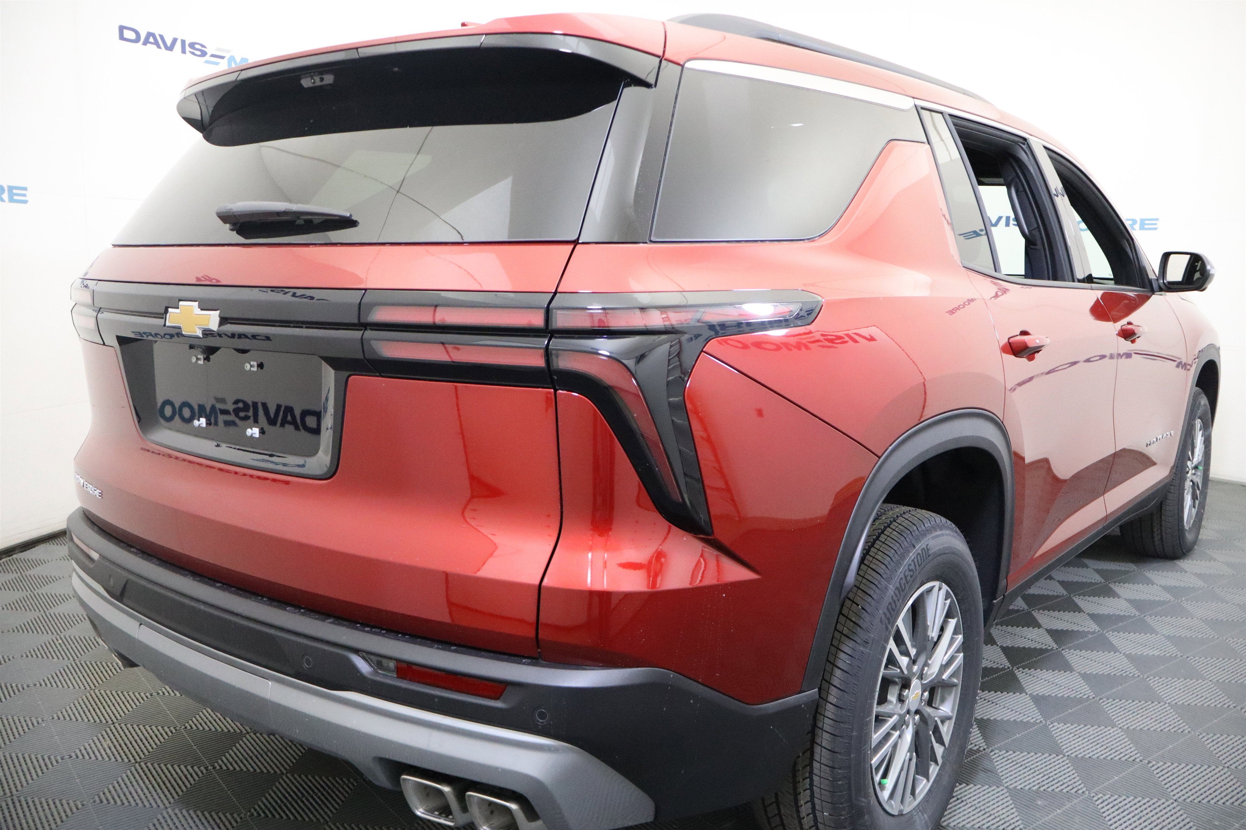 2026 Chevrolet Traverse FWD LT