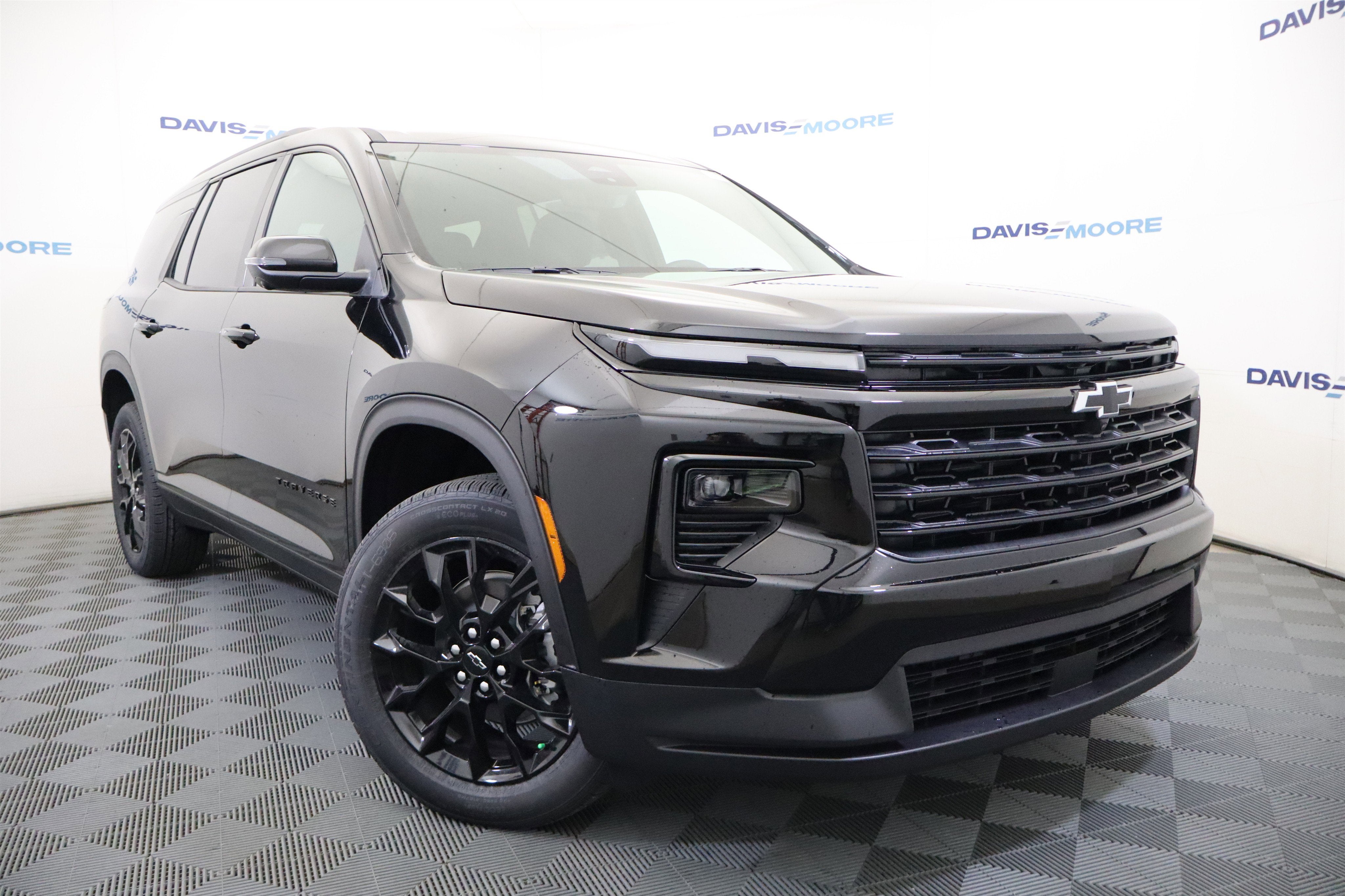 2026 Chevrolet Traverse FWD LT