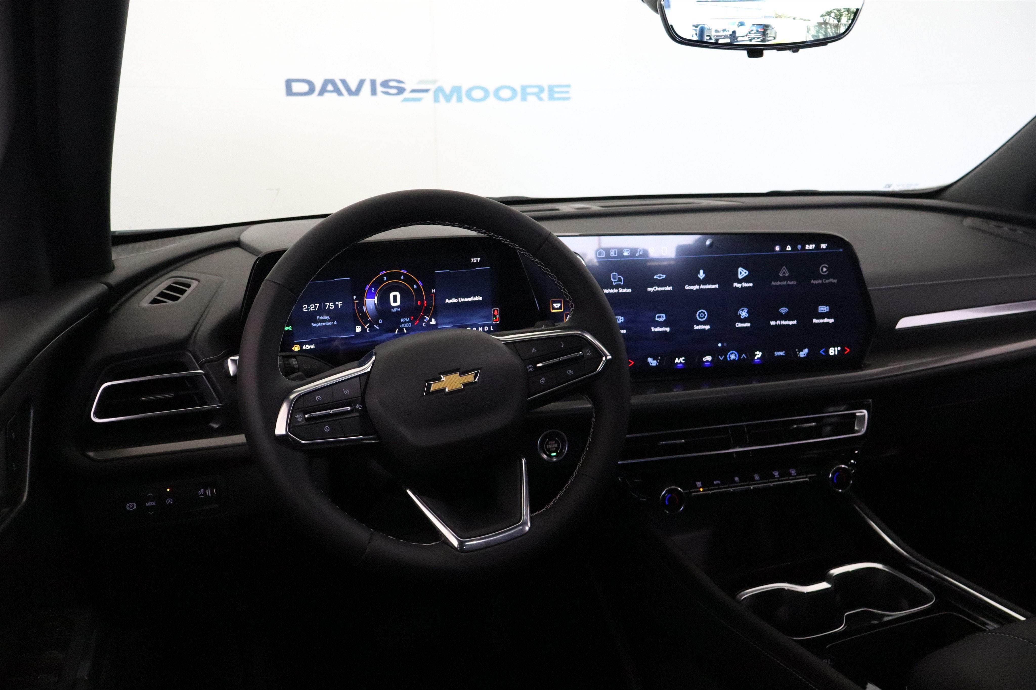 2027 Chevrolet Traverse FWD LT