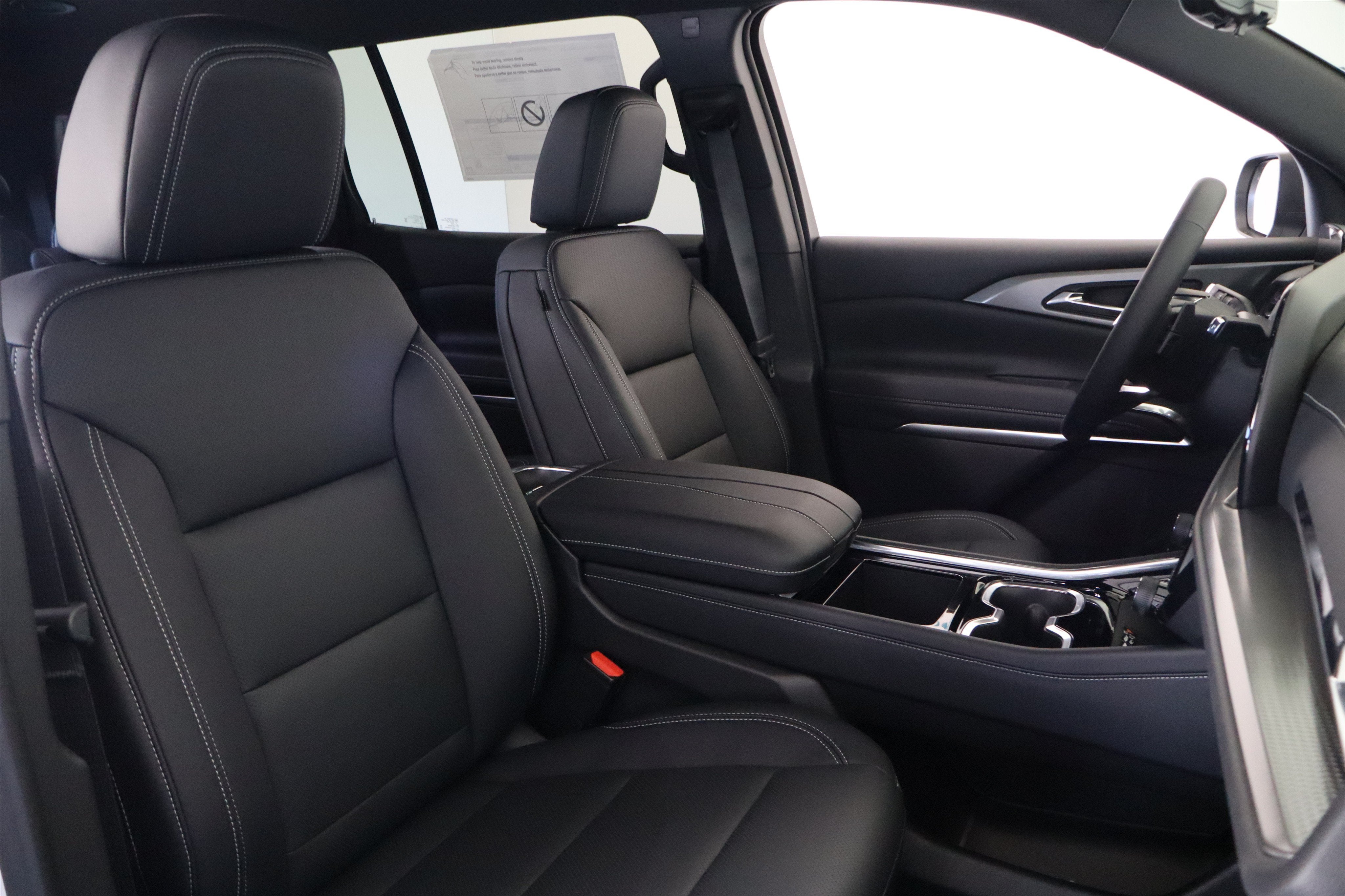 2027 Chevrolet Traverse FWD LT