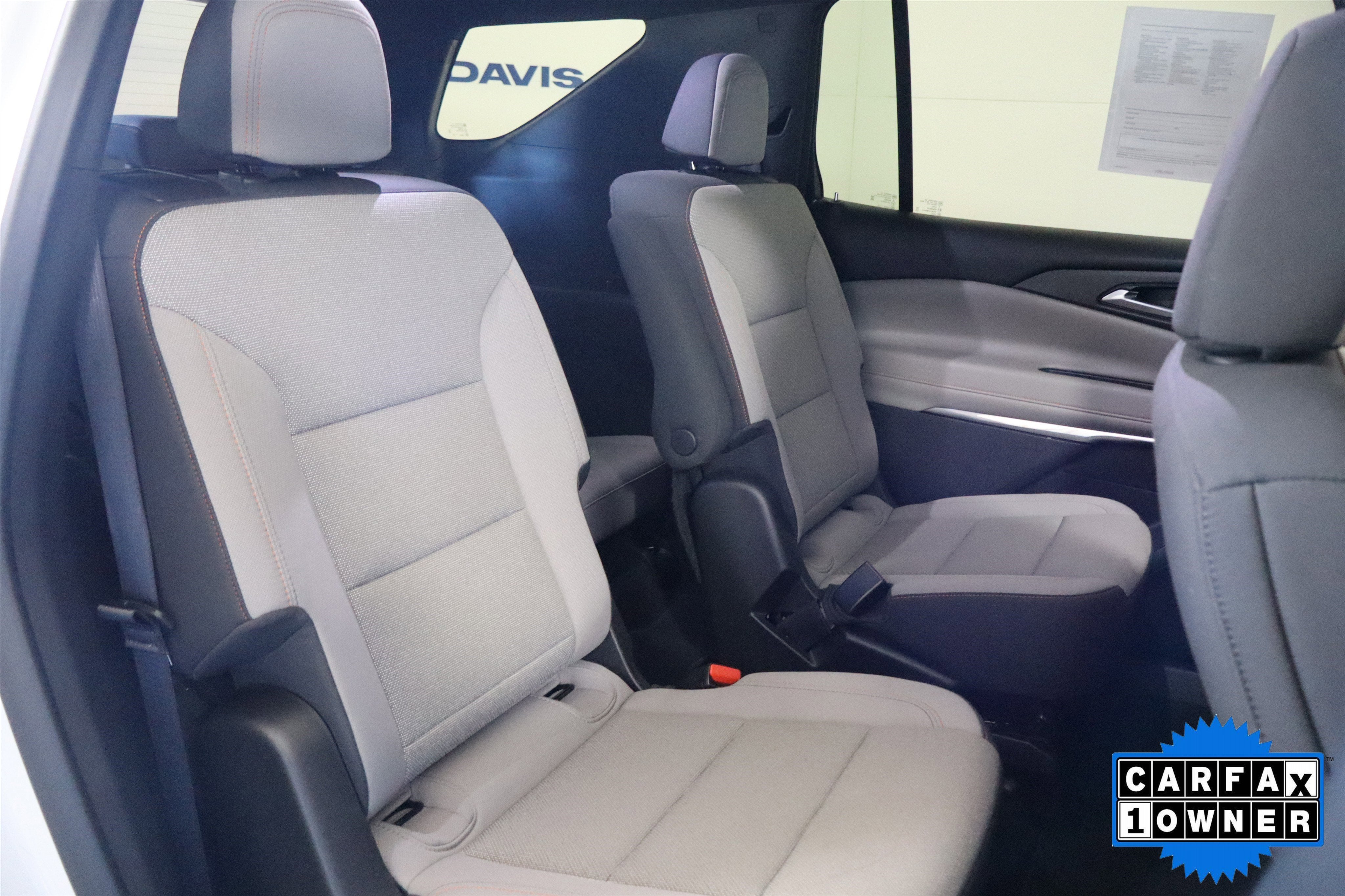 2025 Chevrolet Traverse FWD LT