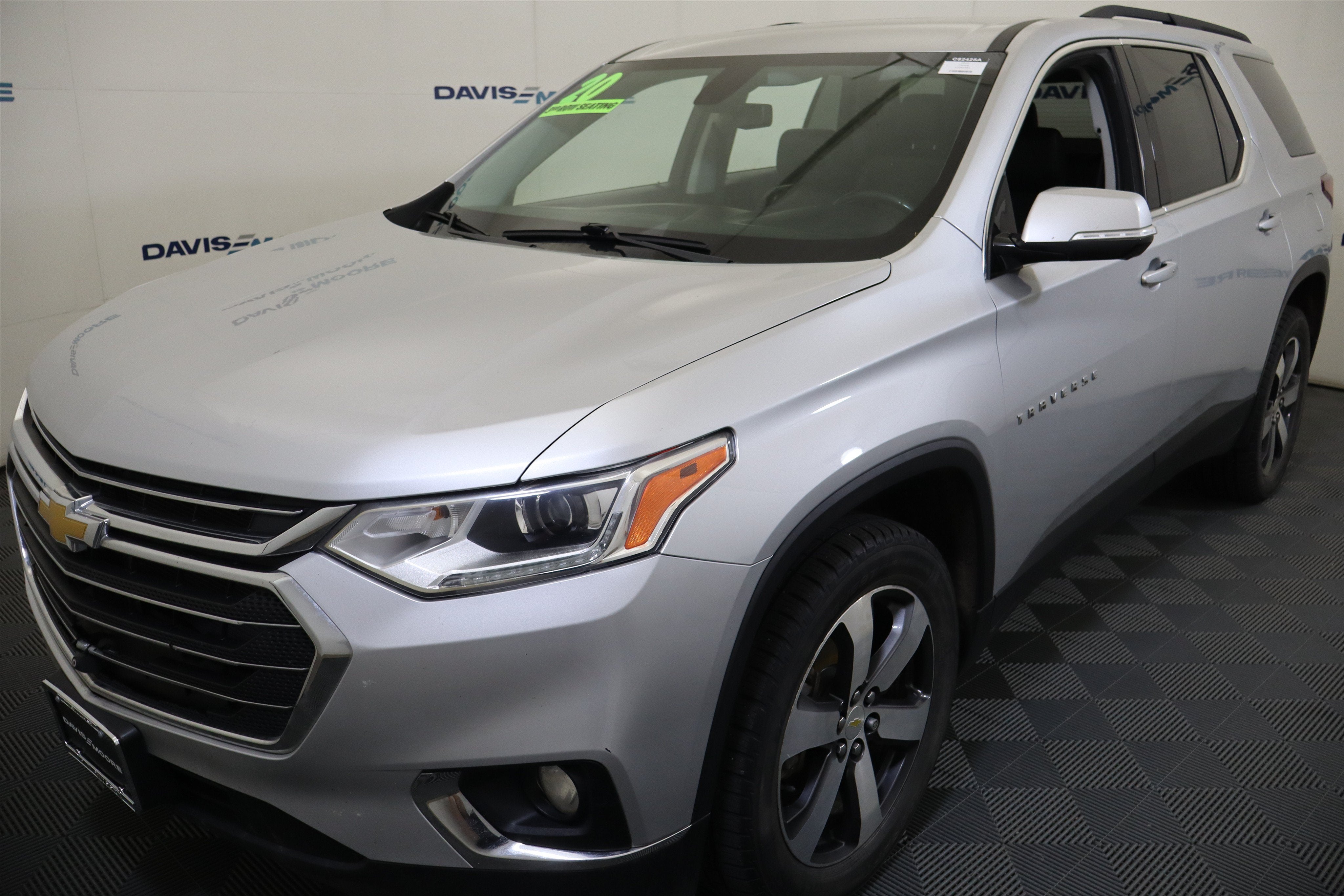 2020 Chevrolet Traverse LT Leather