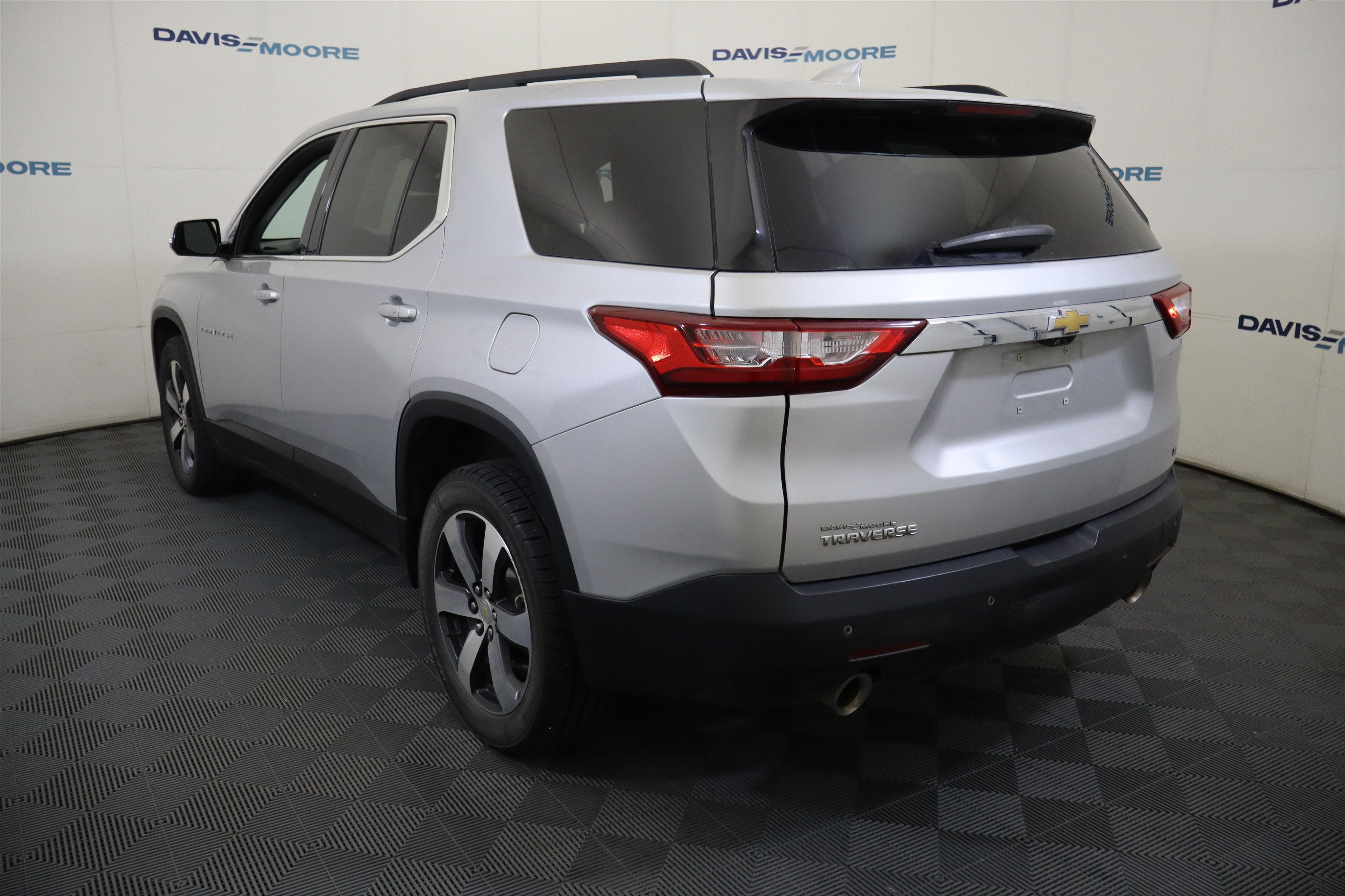 2020 Chevrolet Traverse LT Leather