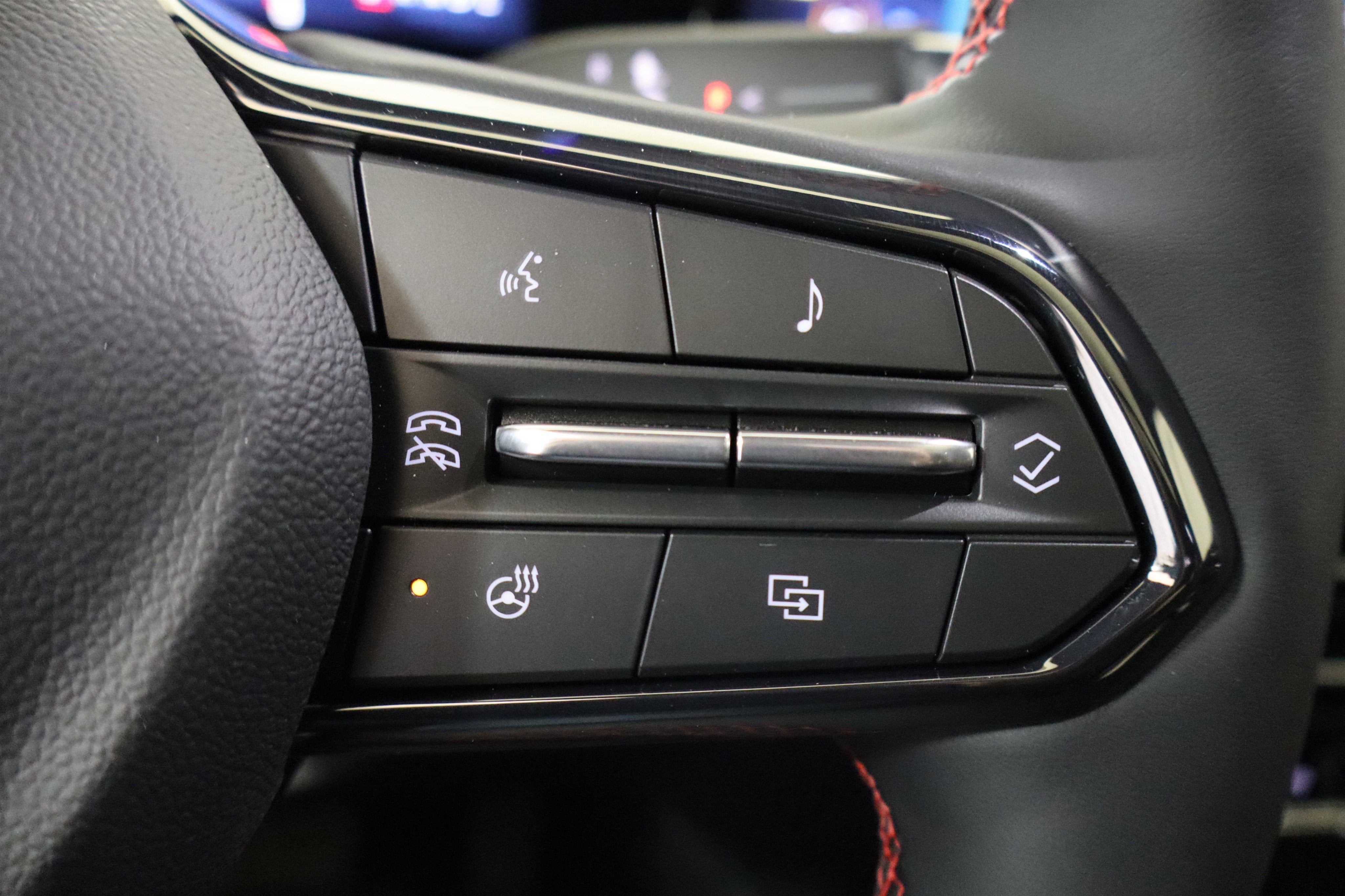 2026 Chevrolet Traverse FWD RS