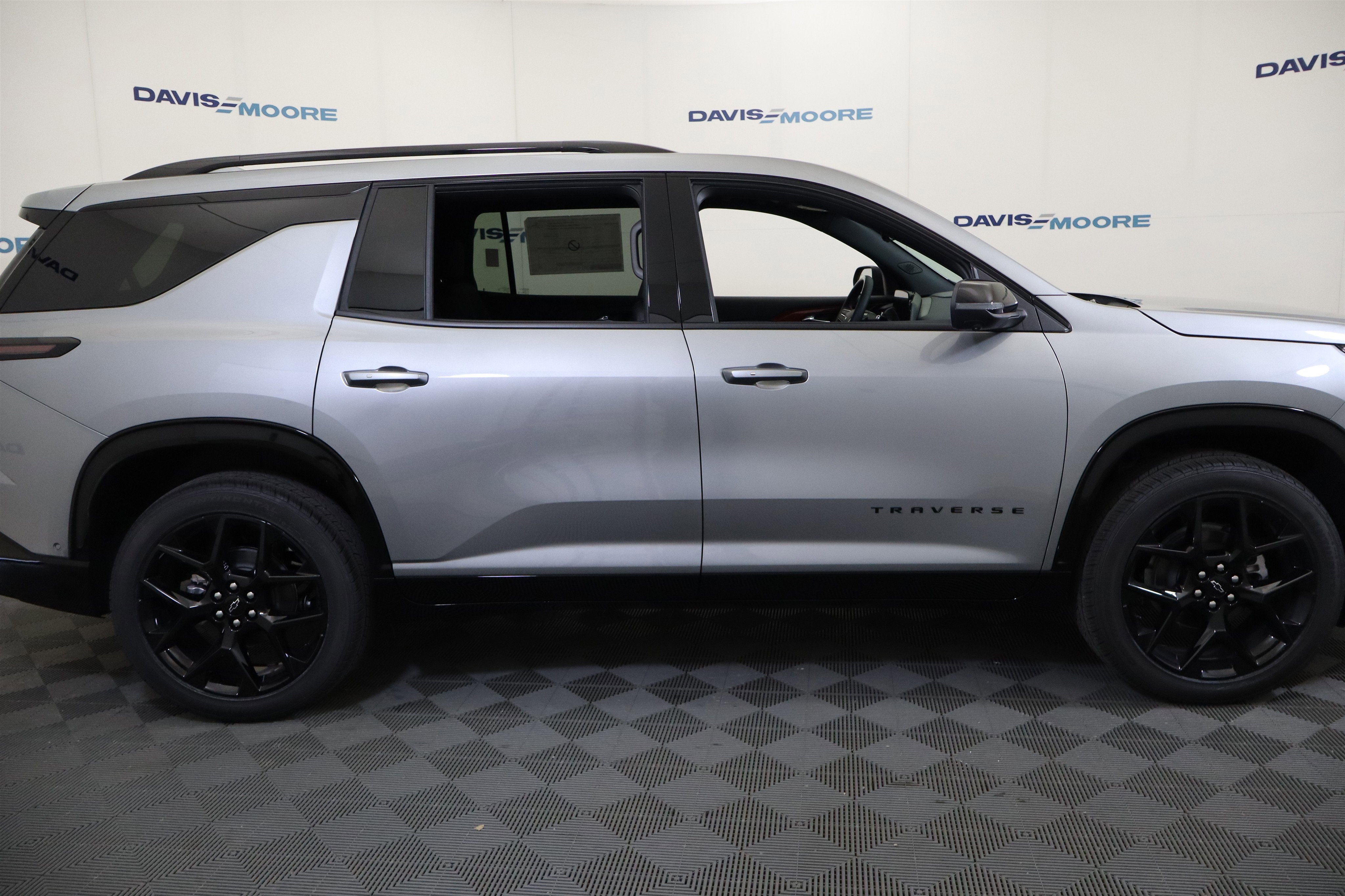 2026 Chevrolet Traverse FWD RS