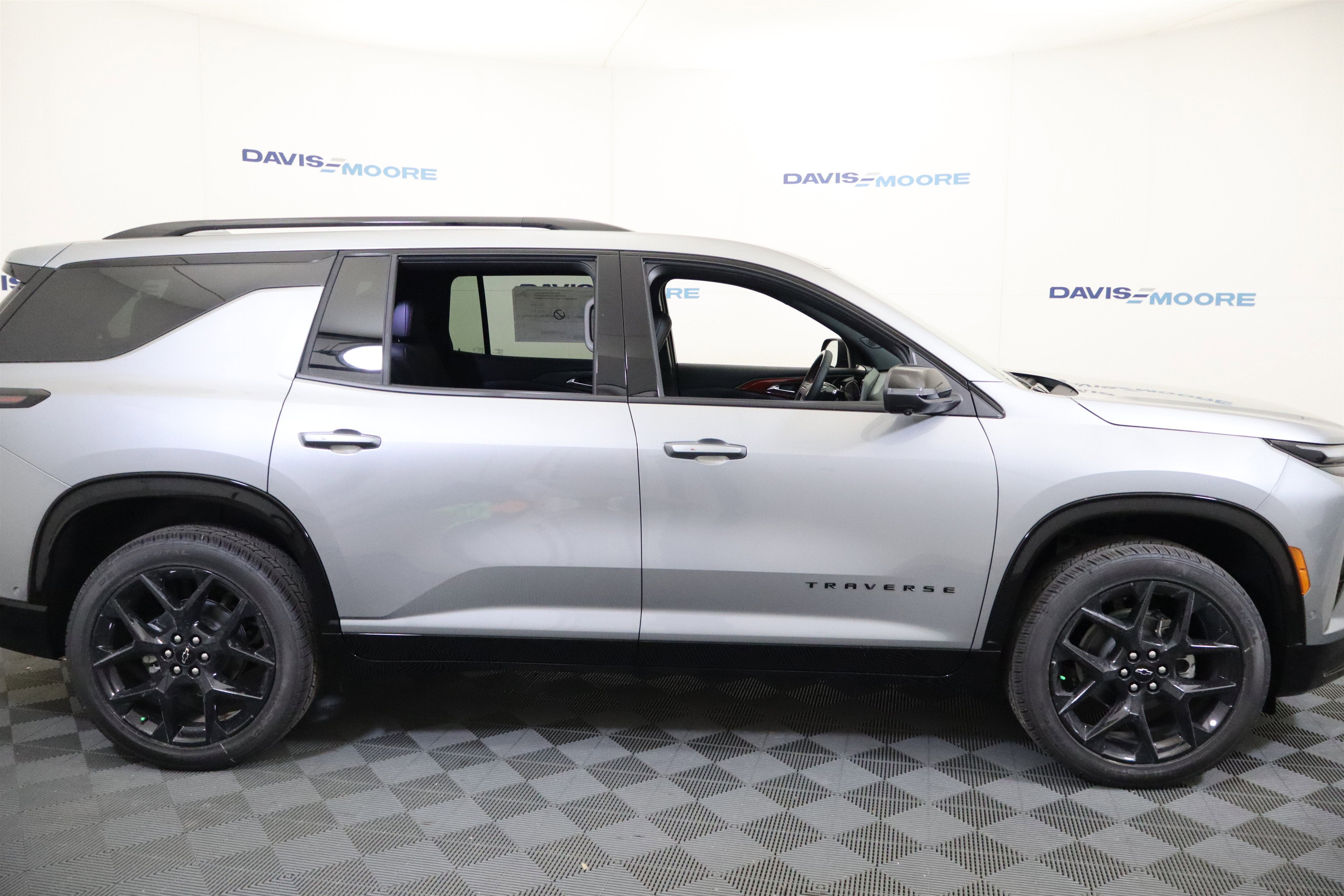 2026 Chevrolet Traverse FWD RS