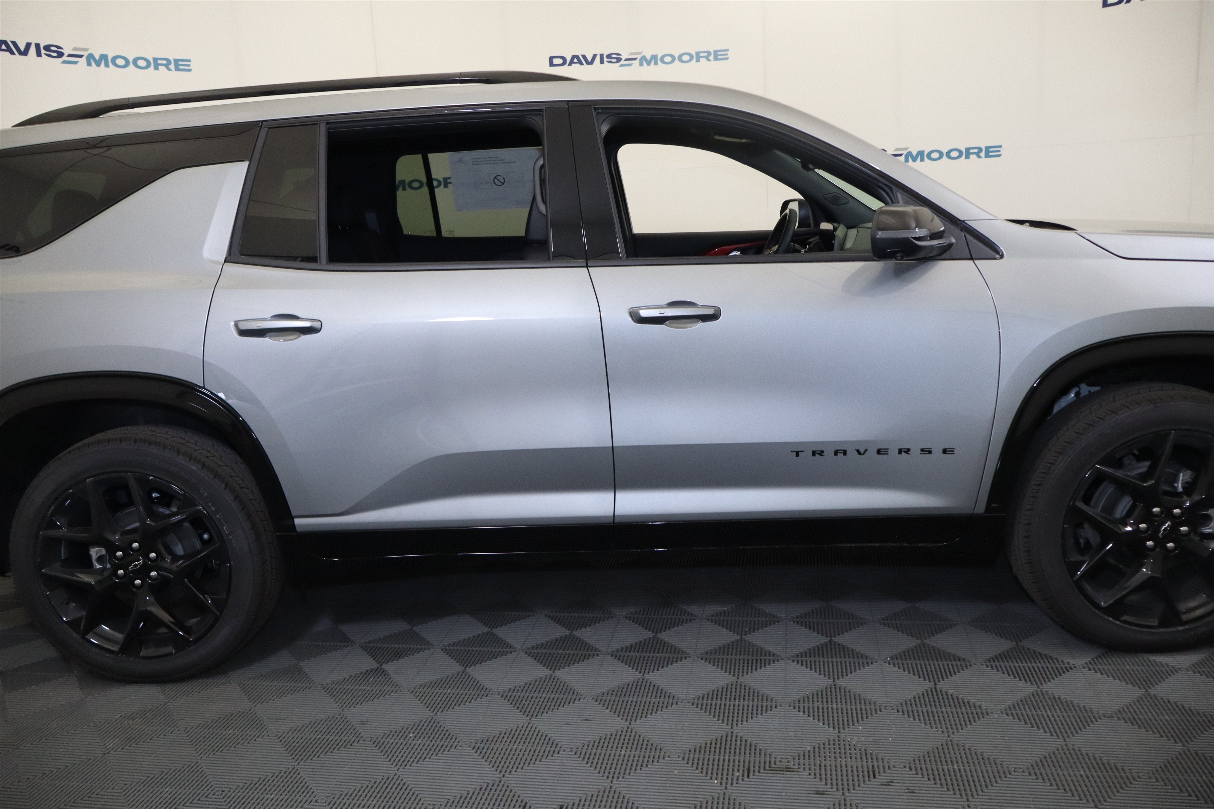 2026 Chevrolet Traverse FWD RS