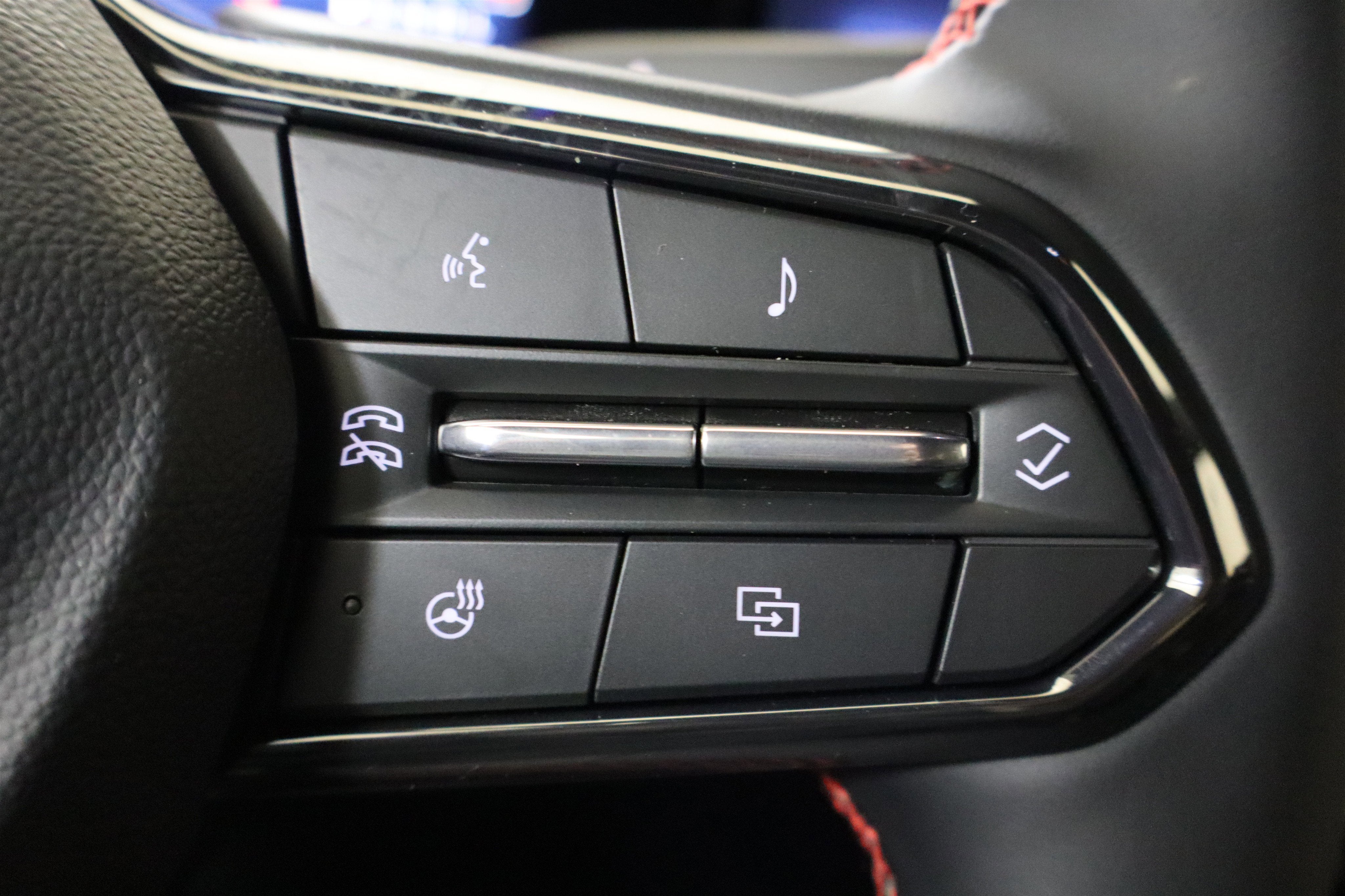 2026 Chevrolet Traverse FWD RS