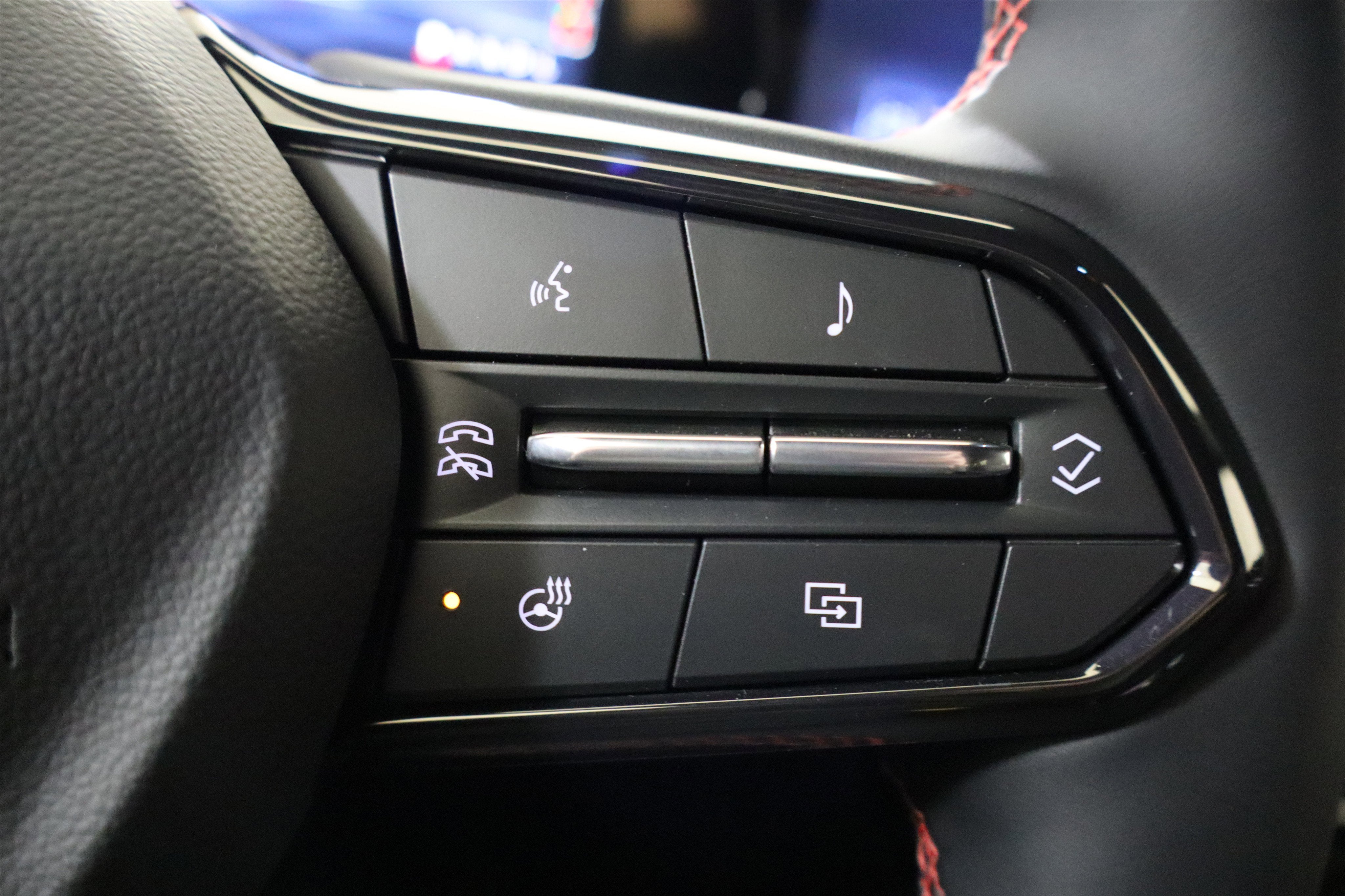 2026 Chevrolet Traverse FWD RS